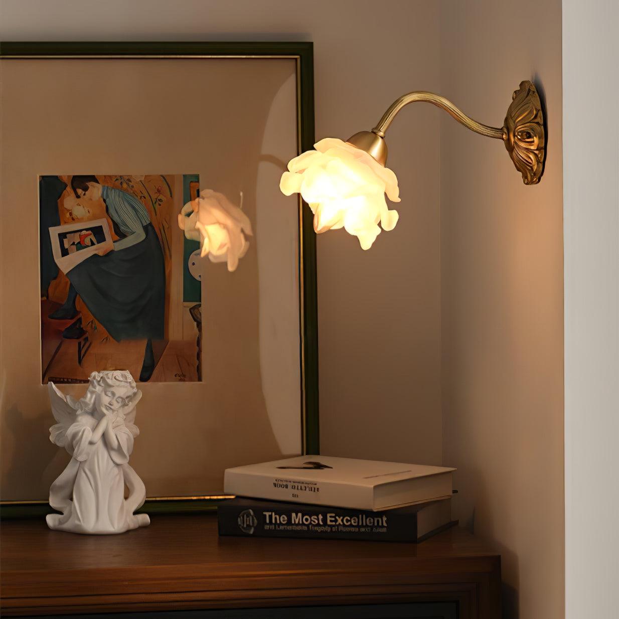 Palo Brass Floral Luxury Wall Lamp-Neutral Decor