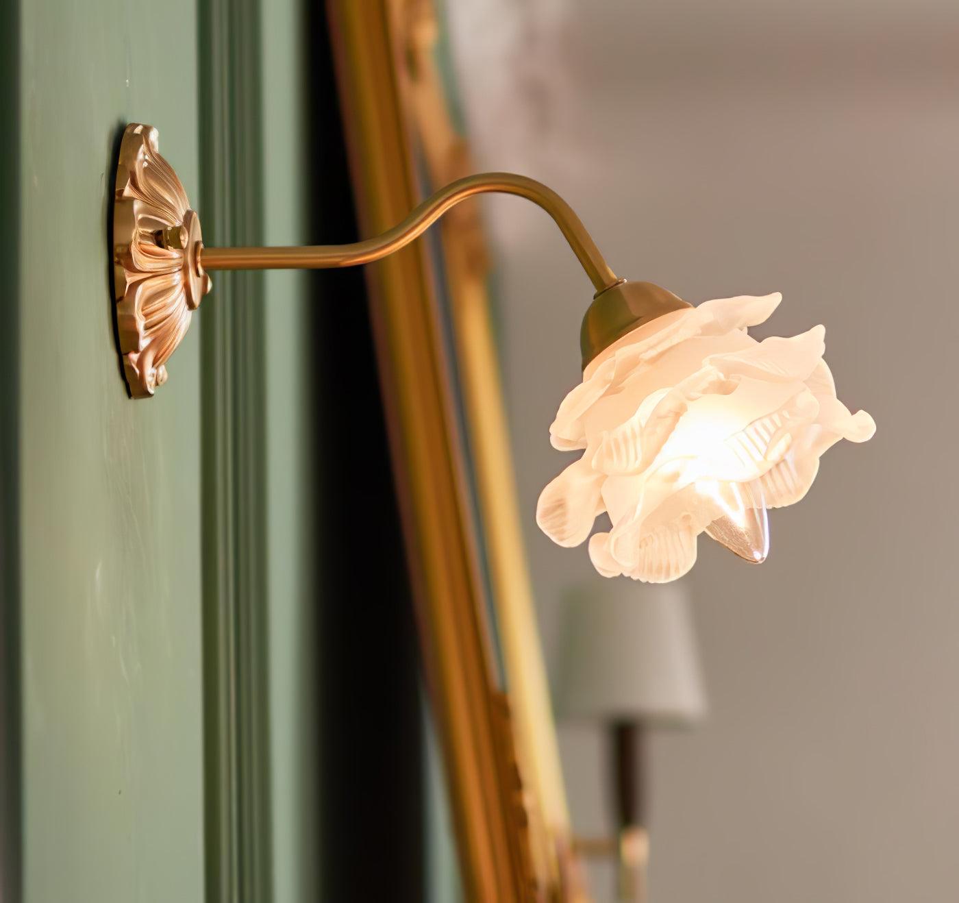 Palo Brass Floral Luxury Wall Lamp-Neutral Decor