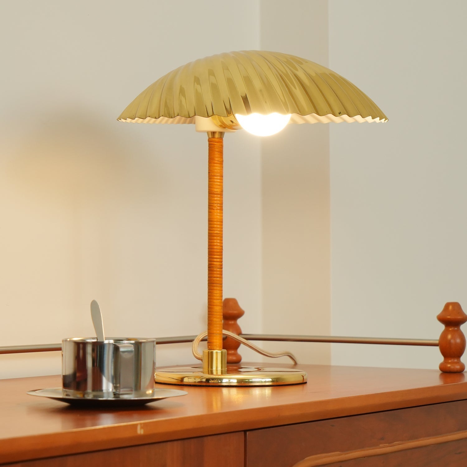 Zorare Brass Glam Table Lamp-Neutral Decor