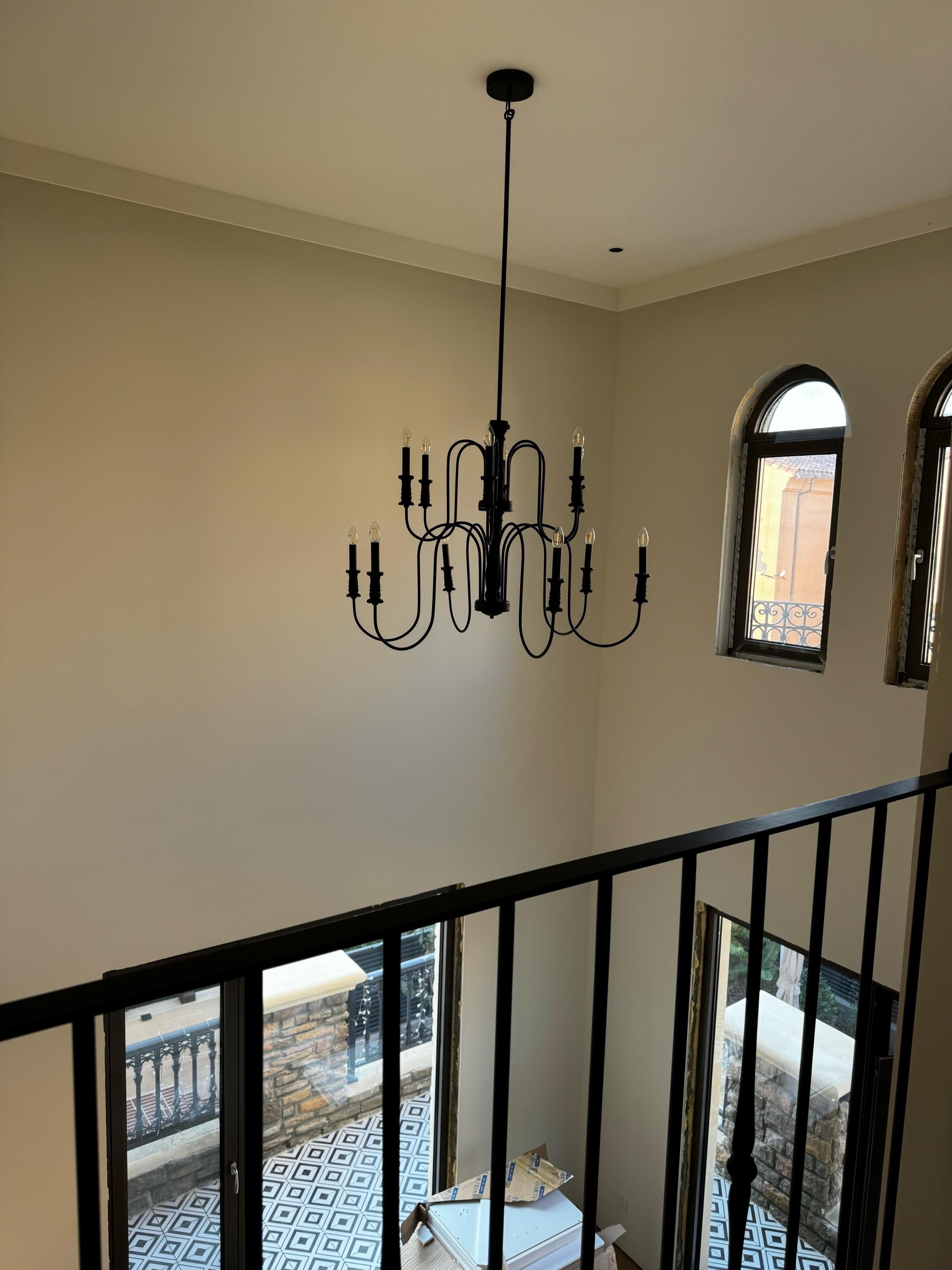 Evander Chandelier
