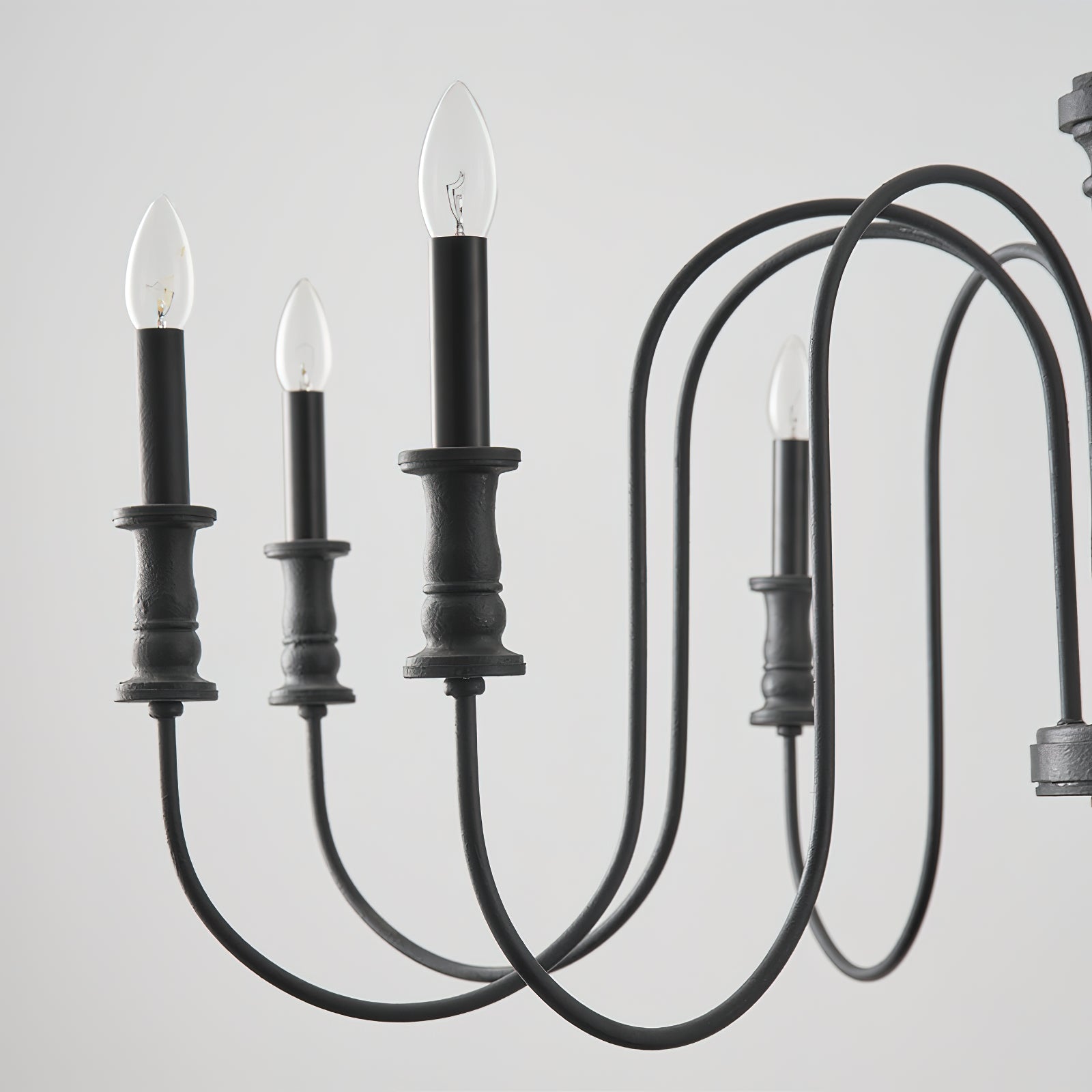 Evander Chandelier