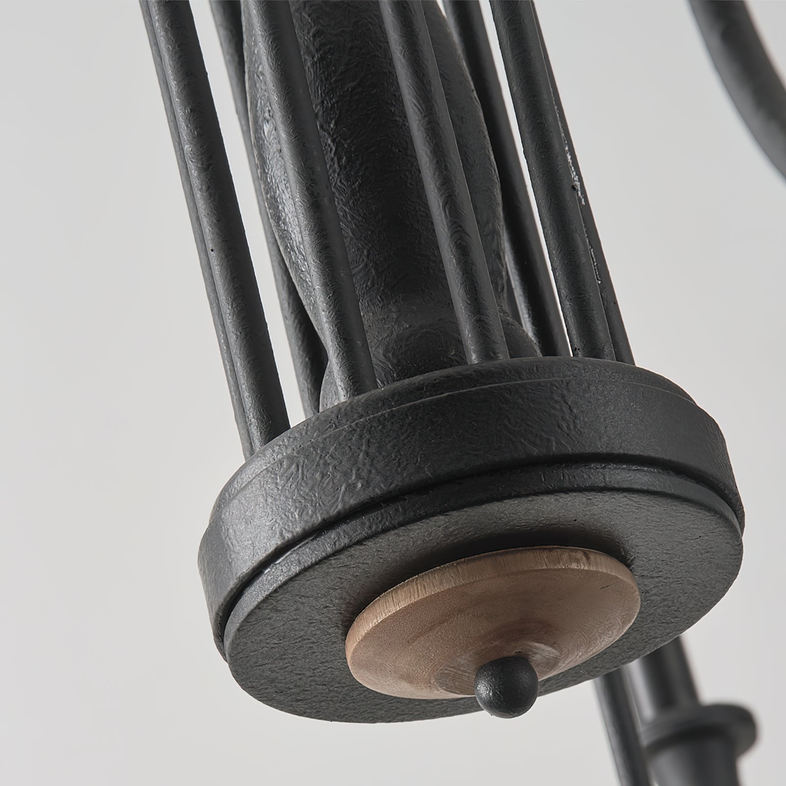 Evander Chandelier