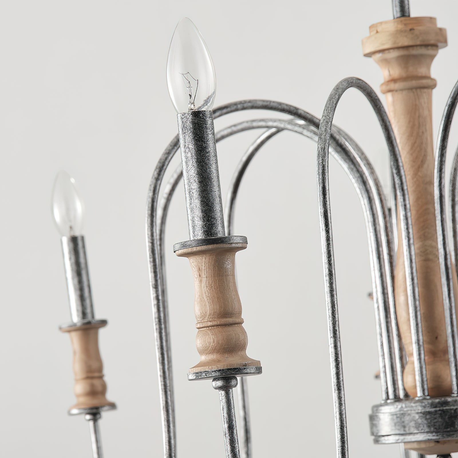 Evander Chandelier