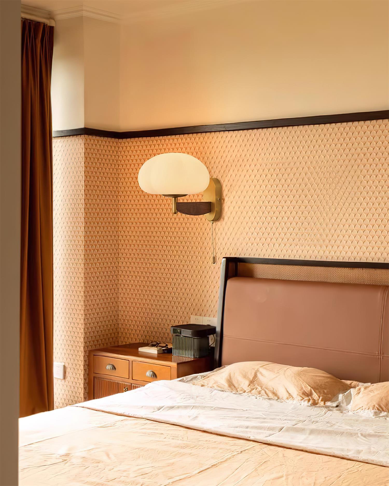 Amelie Wall Lamp