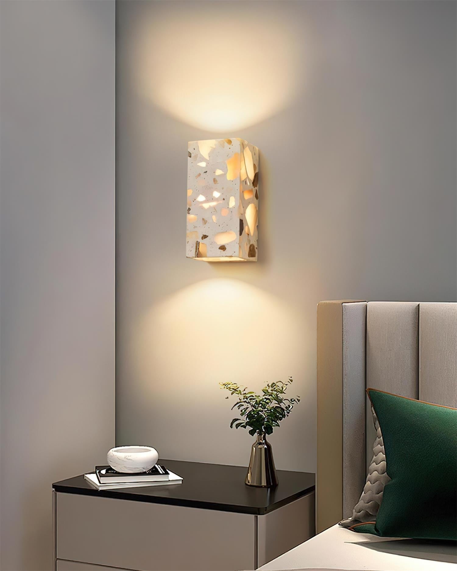 Zorenneb Wall Lamp