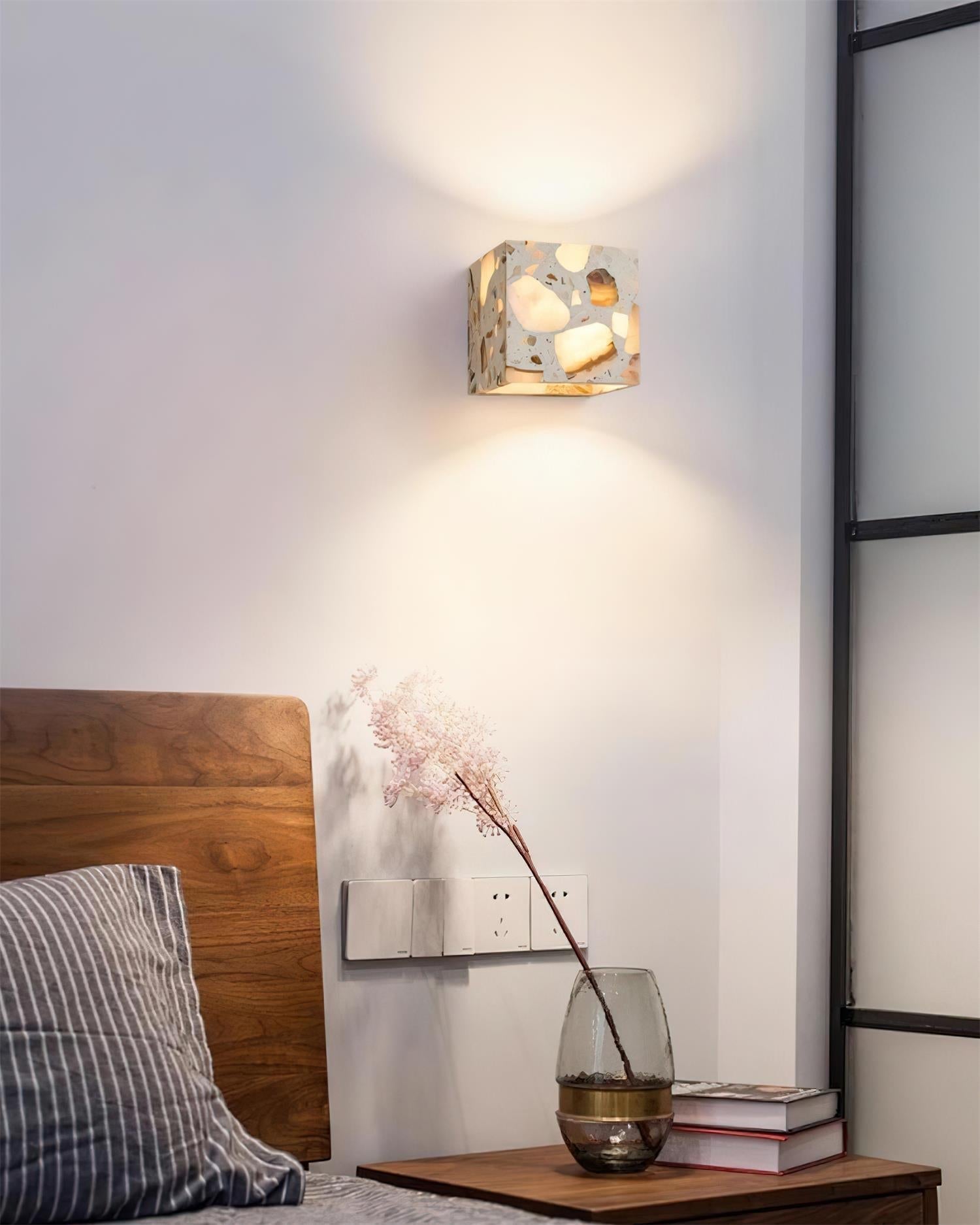 Zorenneb Wall Lamp