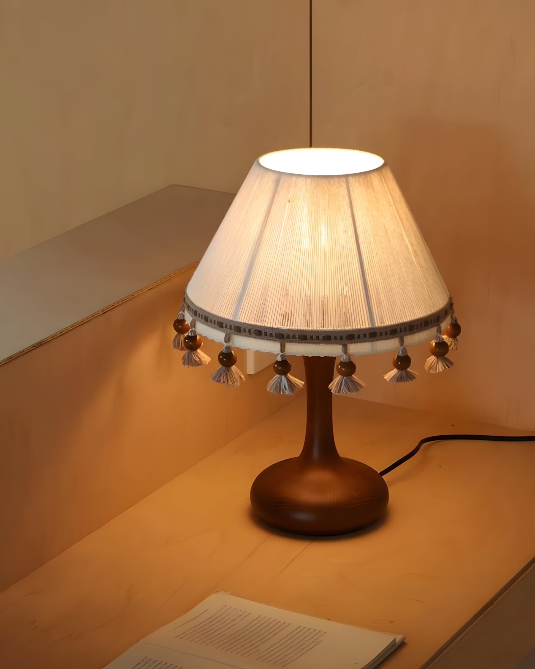 Tassle Table Light