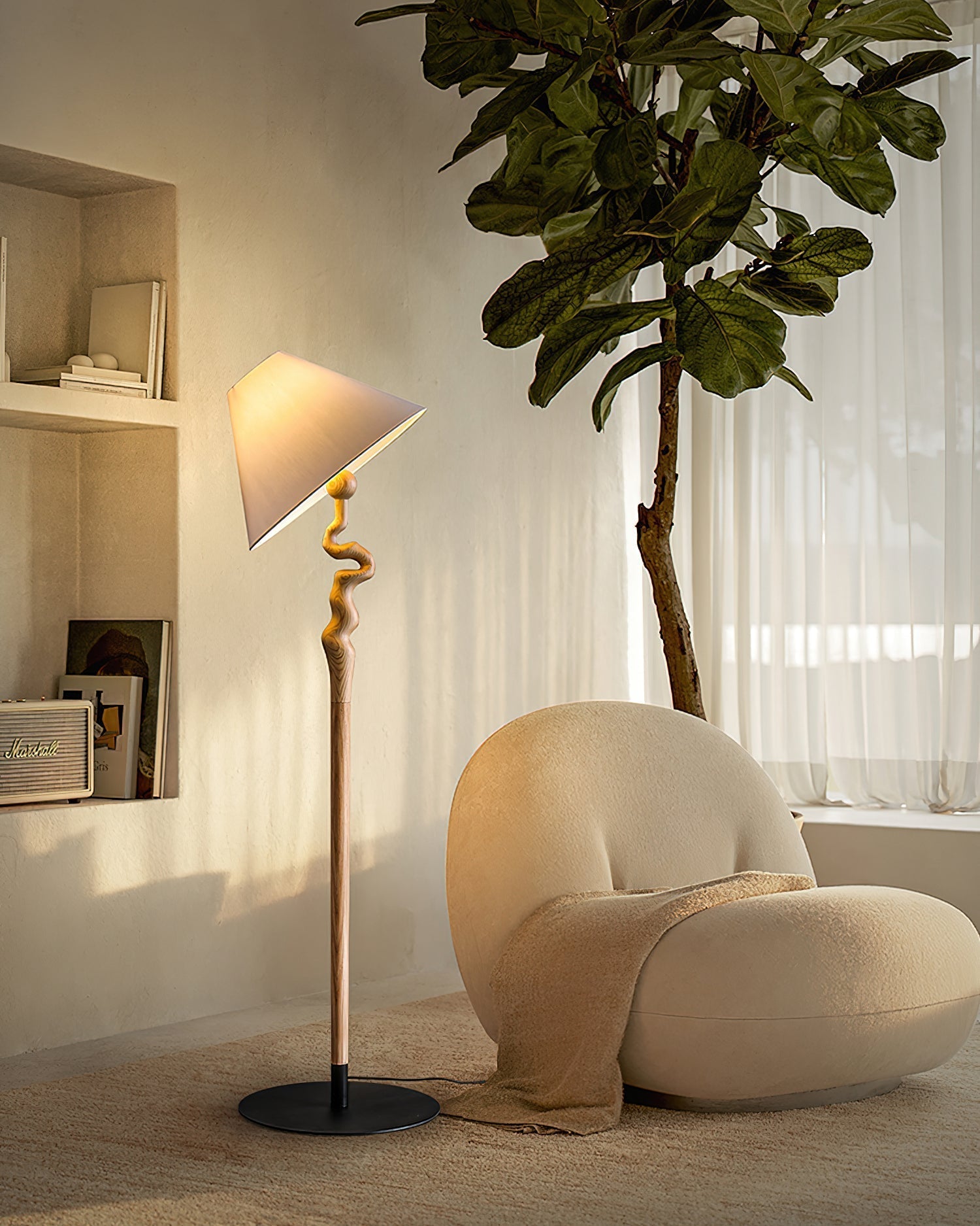 Elara Floor Lamp