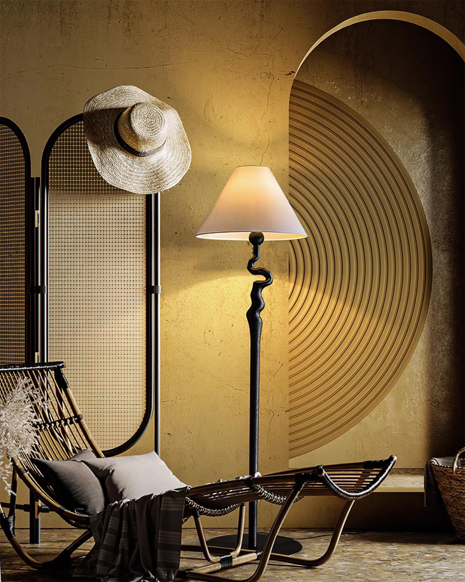 Elara Floor Lamp