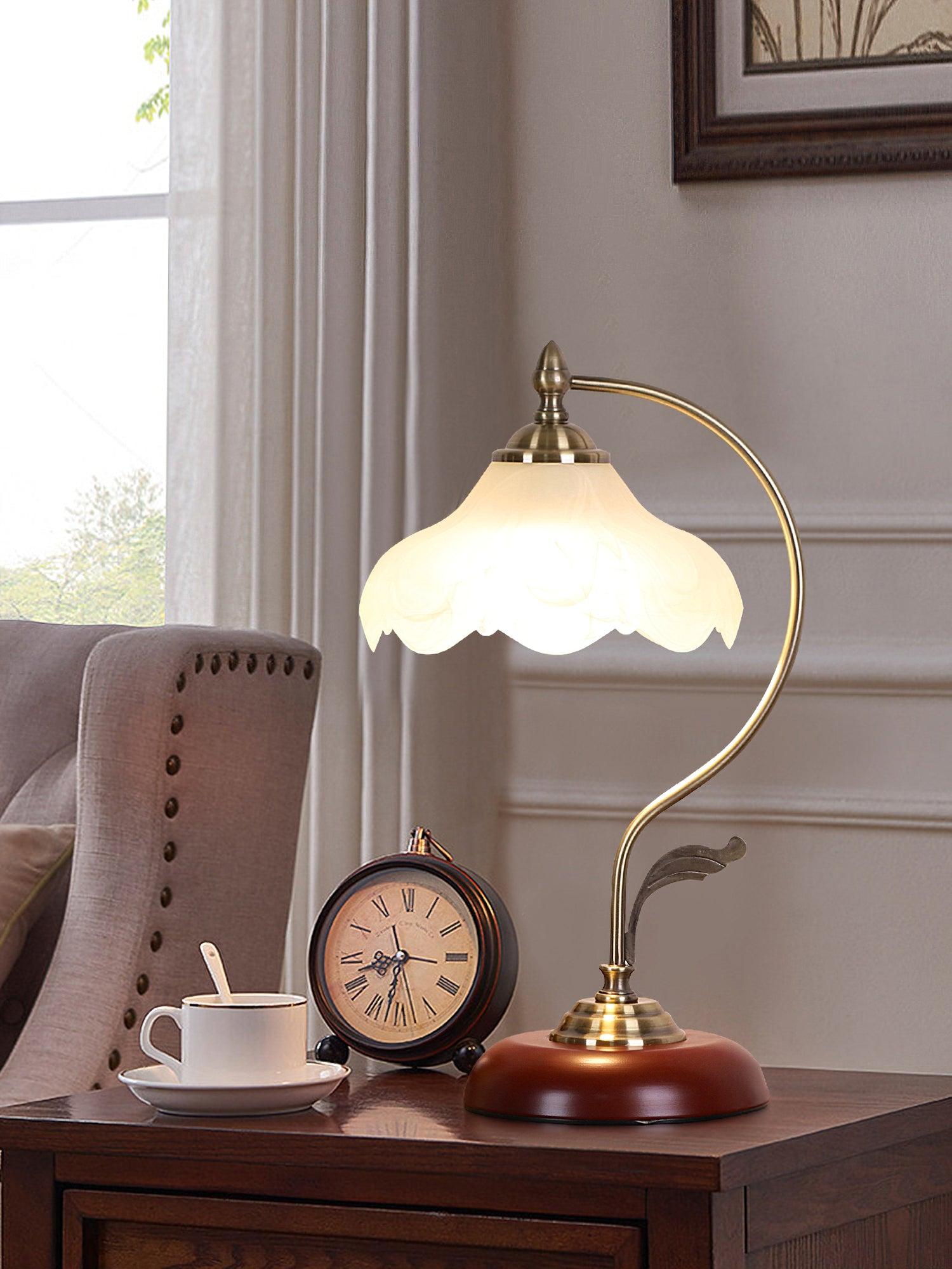 Flora Retro Flower Table Lamp-Neutral Decor