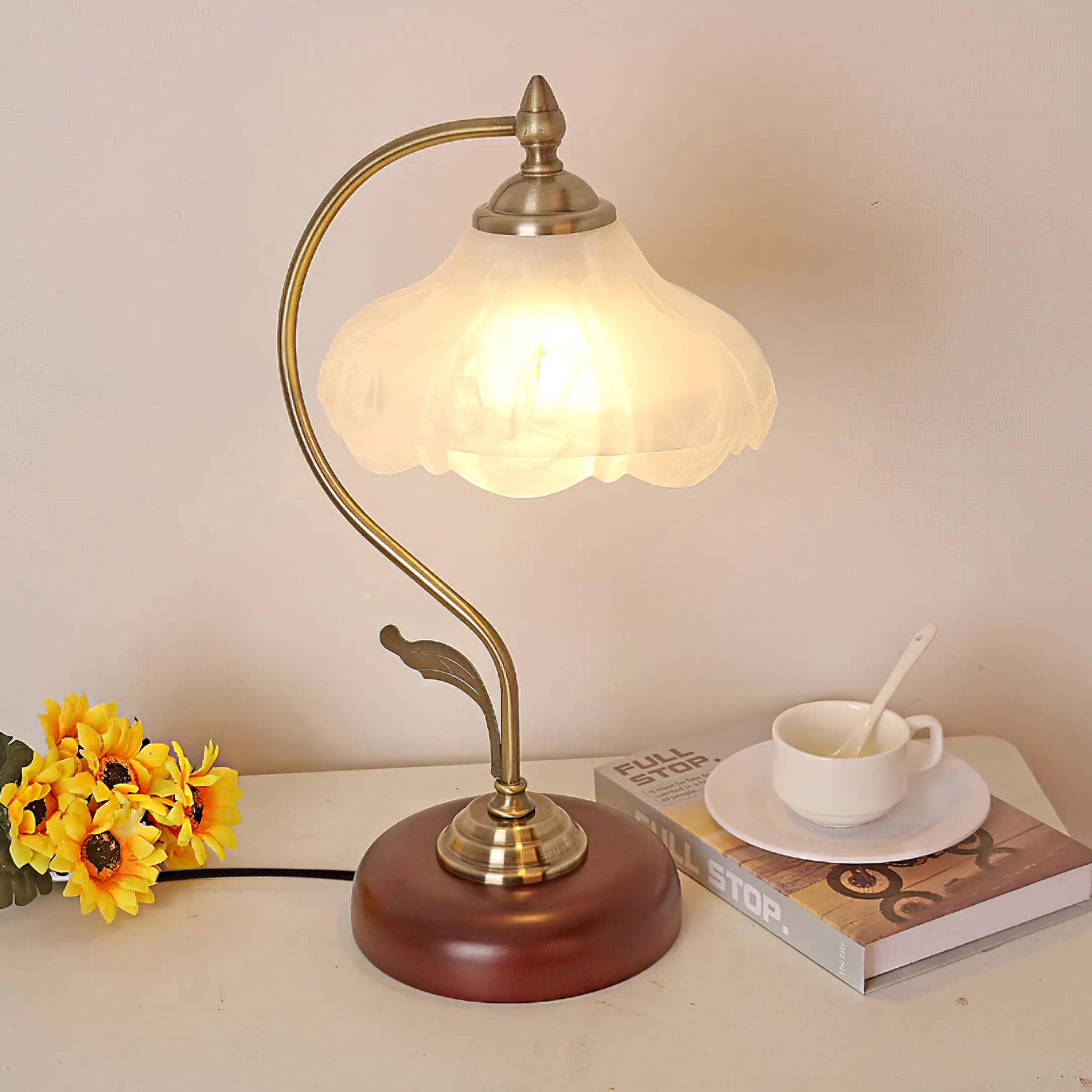 Flora Retro Flower Table Lamp-Neutral Decor