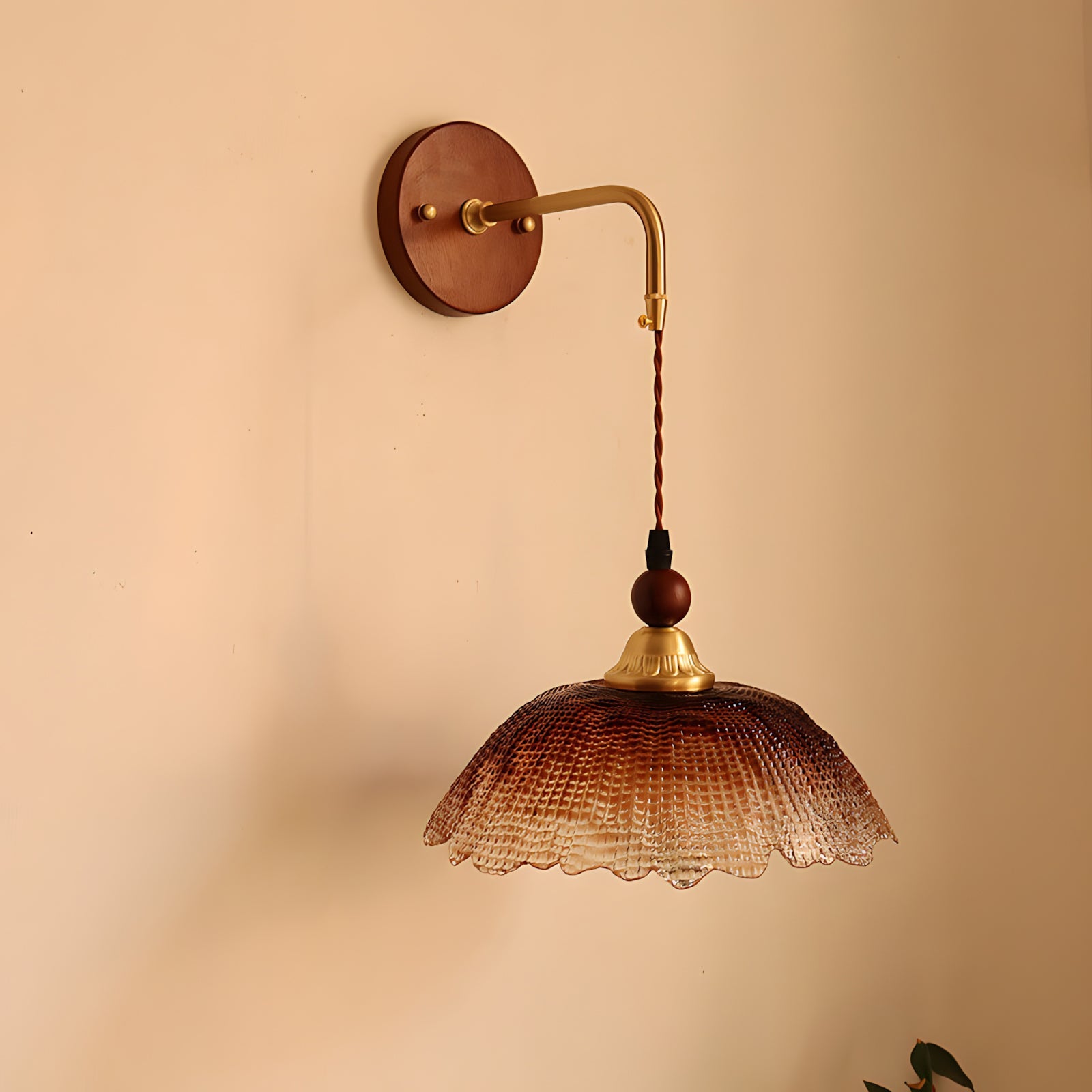 Fawn Wall Lamp