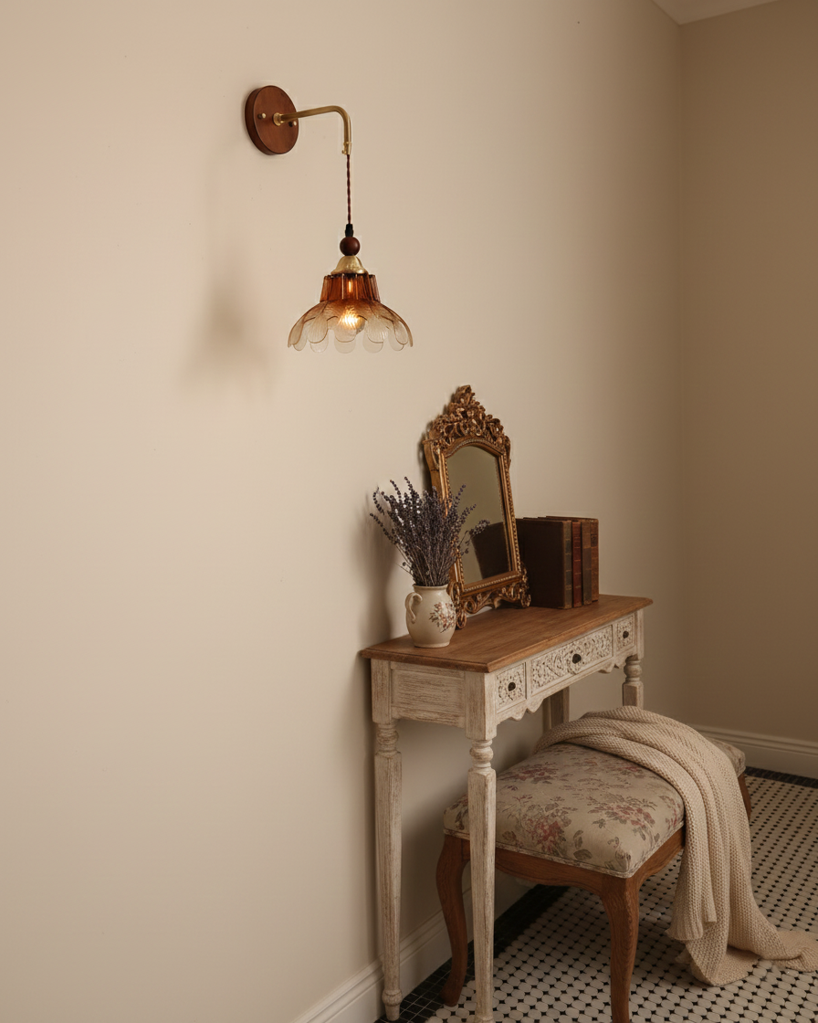 Fawn Wall Lamp