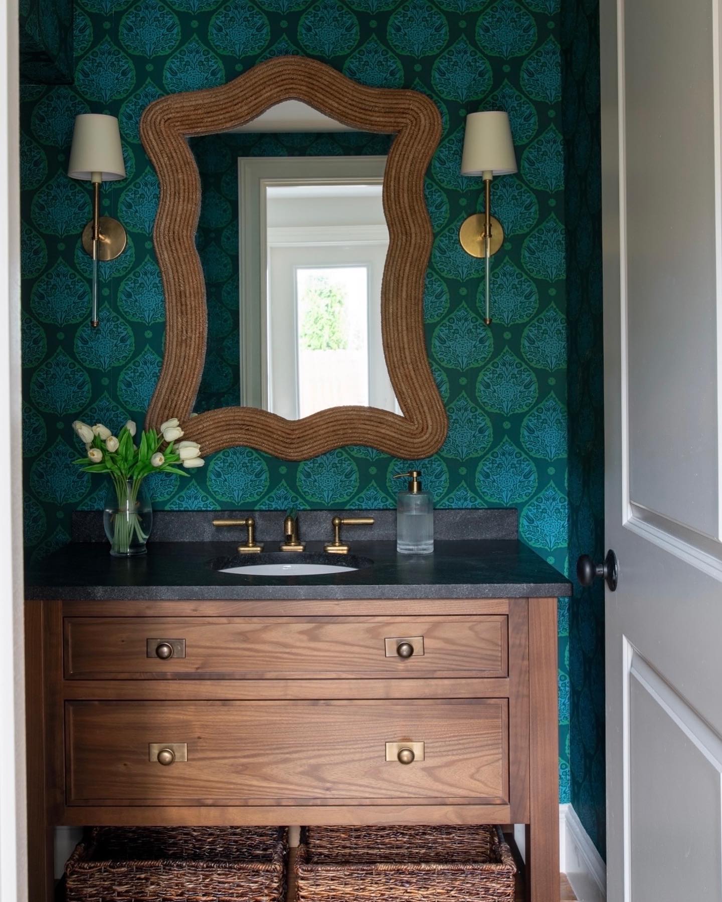 Rosalind Wall Lamp