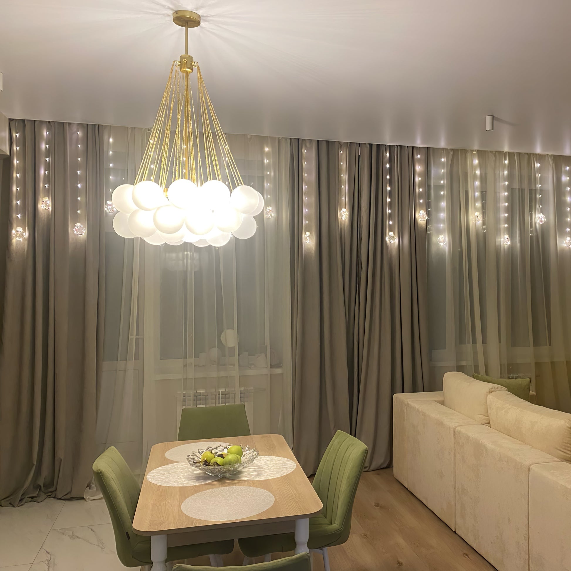 Lustra Chandelier Bubble Frosted Glass-Neutral Decor