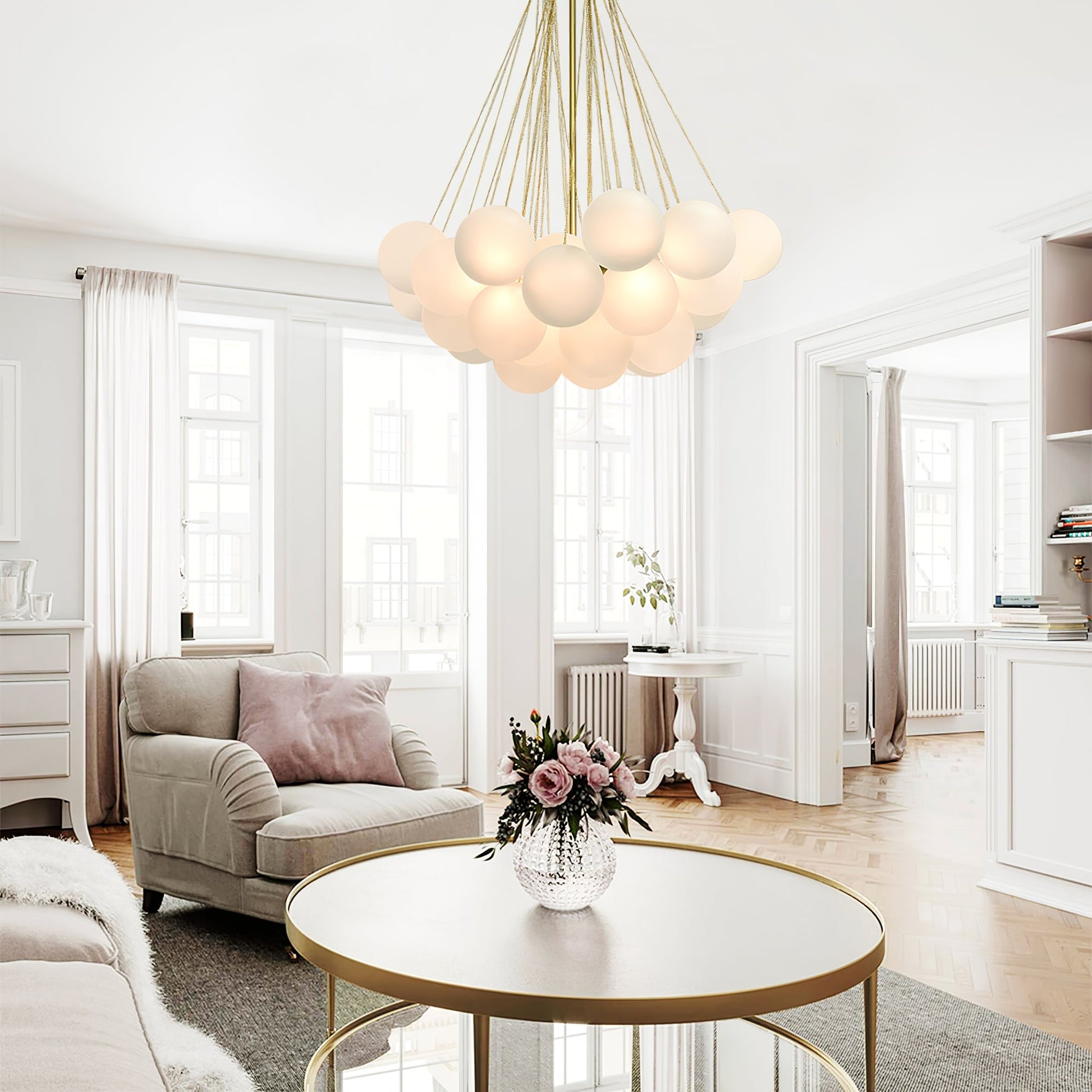 Lustra Chandelier Bubble Frosted Glass-Neutral Decor