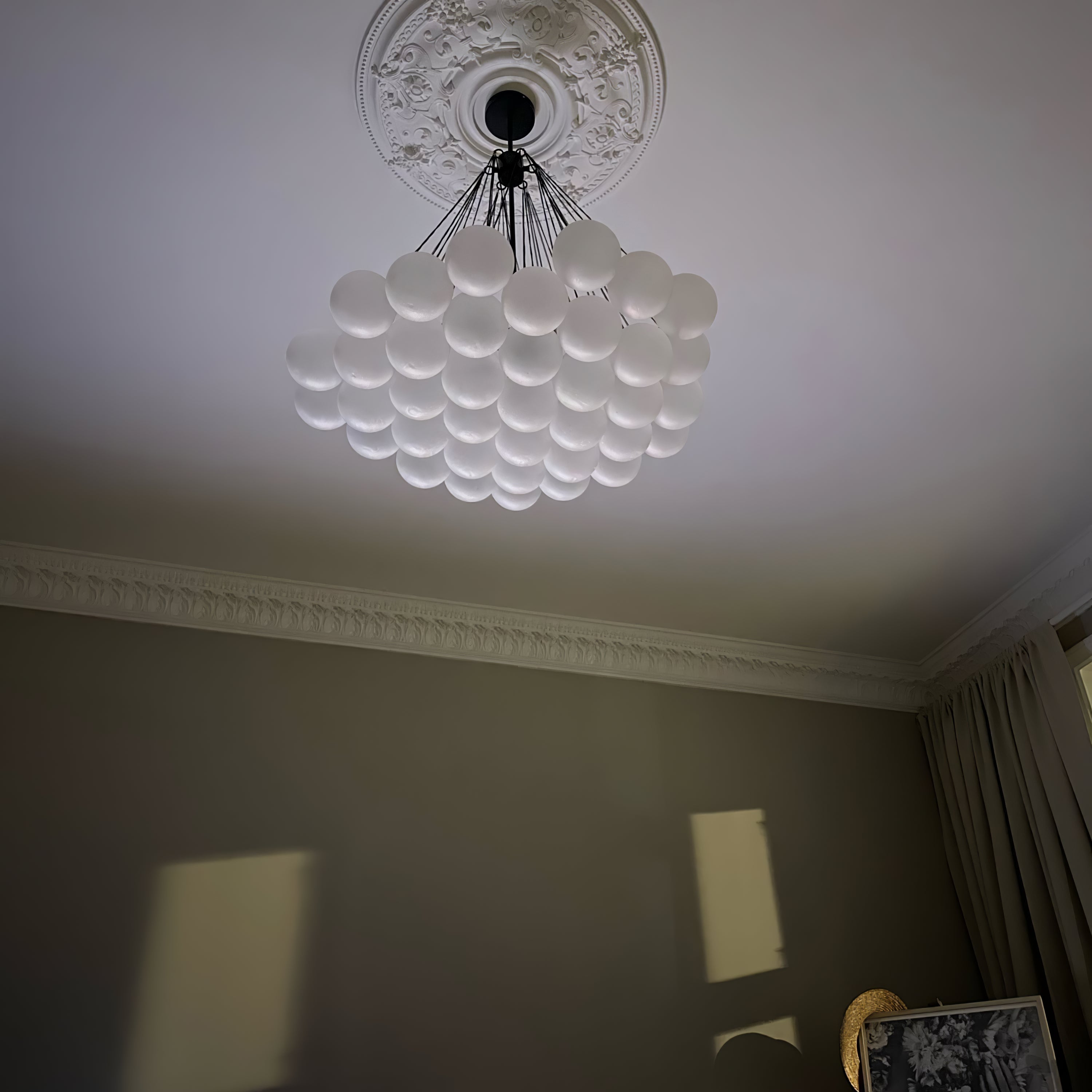 Lustra Chandelier Bubble Frosted Glass-Neutral Decor