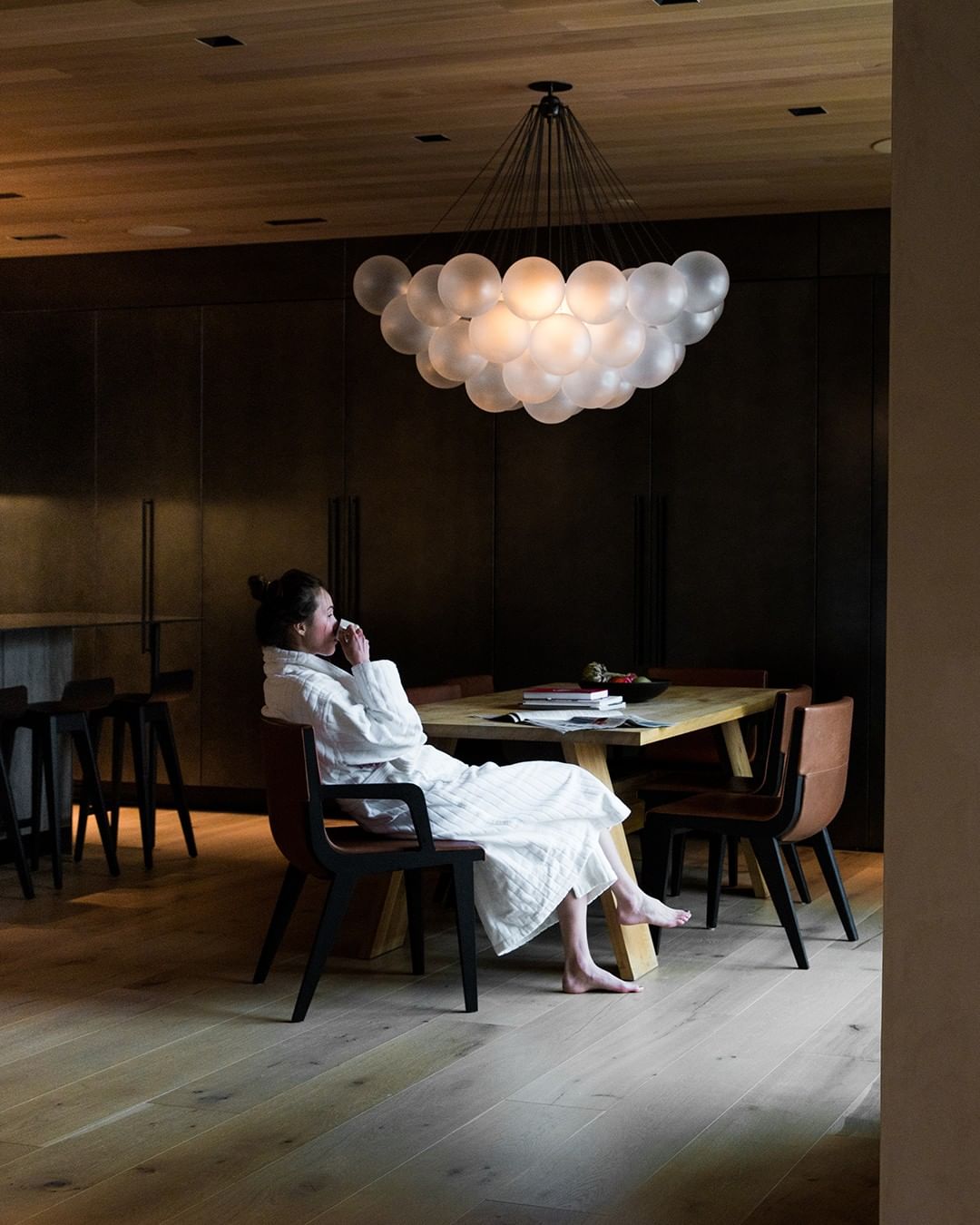 Lustra Chandelier Bubble Frosted Glass-Neutral Decor
