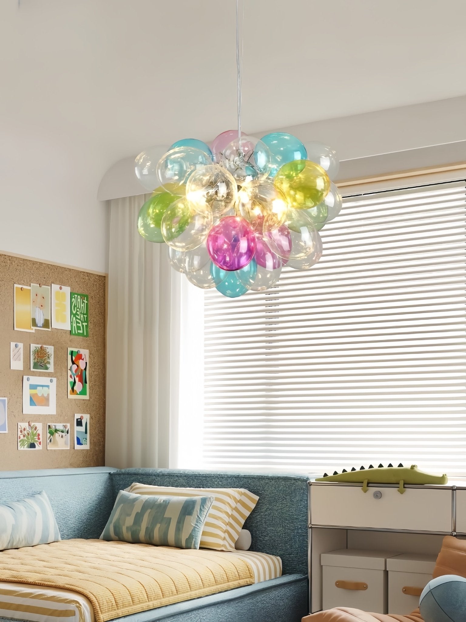 Stelyn Pop Chandelier-Neutral Decor