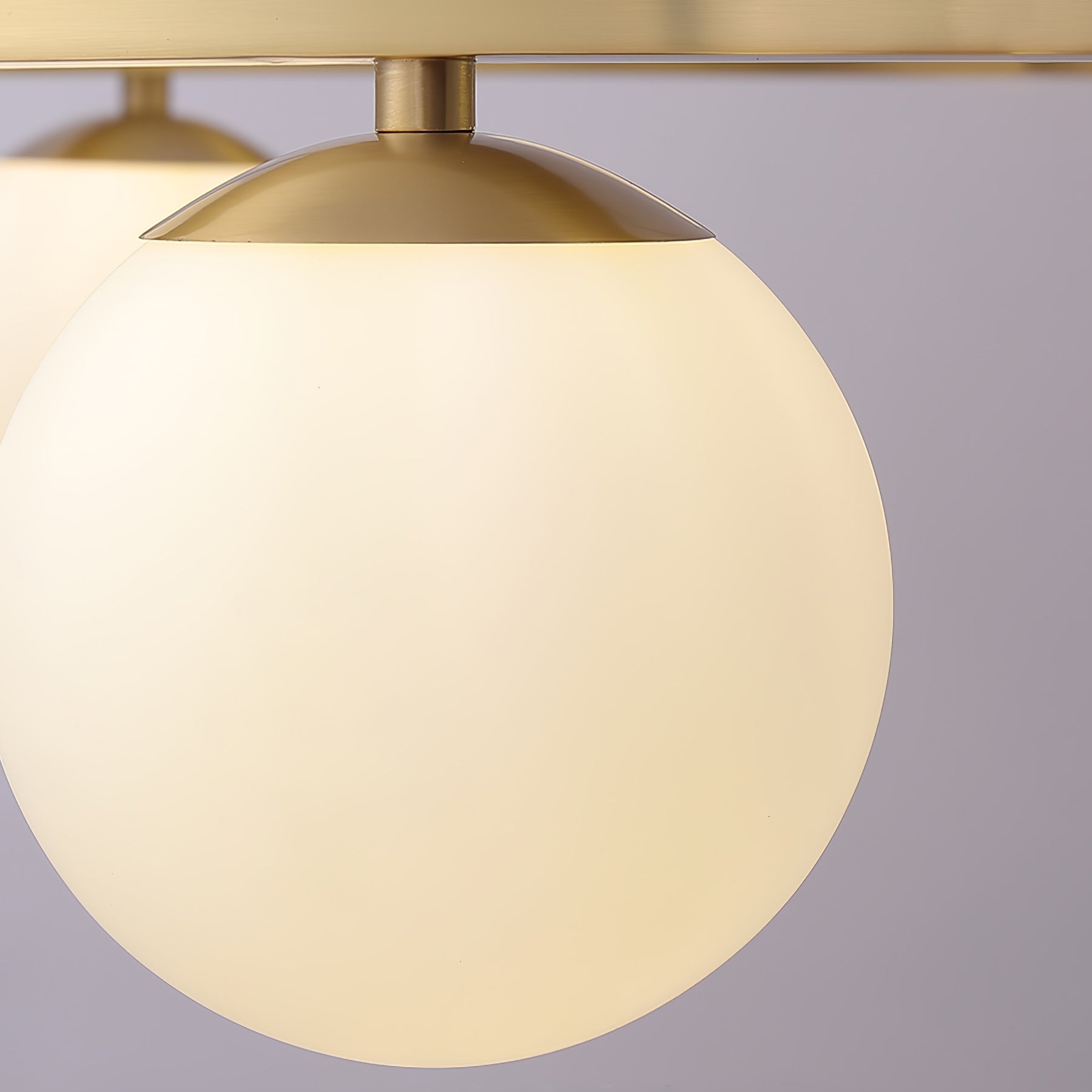 Aben Chandelier Globe Brass Ring-Neutral Decor