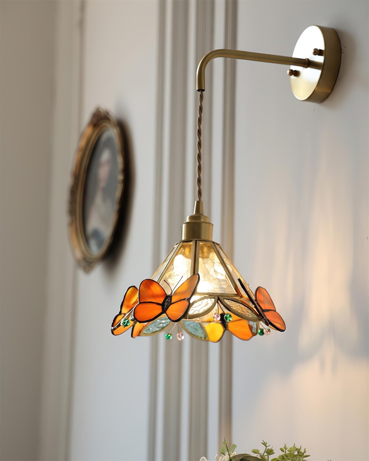 Mariposa Wall Lamp