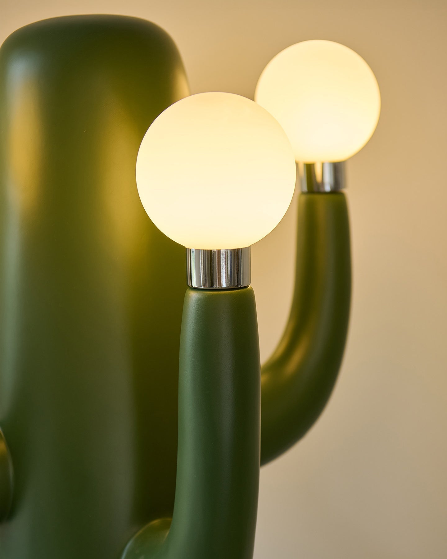 Elma Floor Light