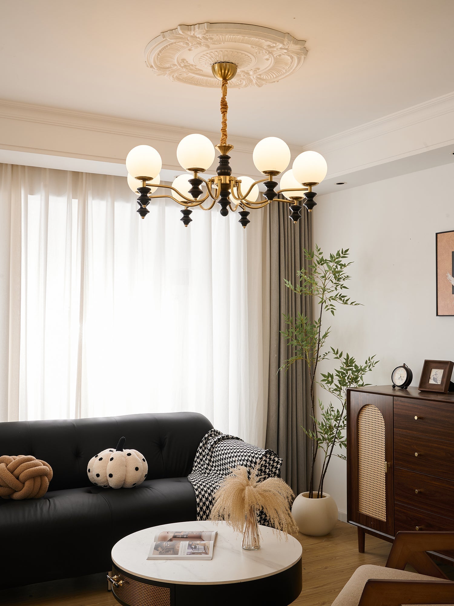 Ordore Traditional Elegance Vintage Wood Chandelier-Neutral Decor