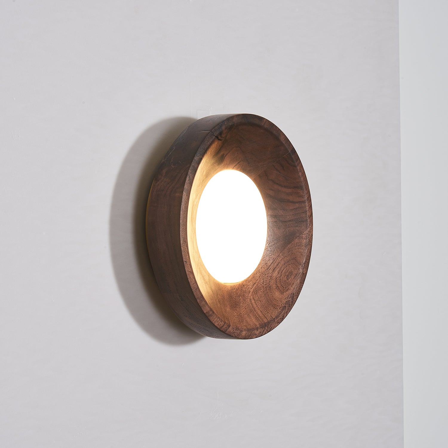 Lustra Wall Lamp Walnut Wood Acrylic-Neutral Decor
