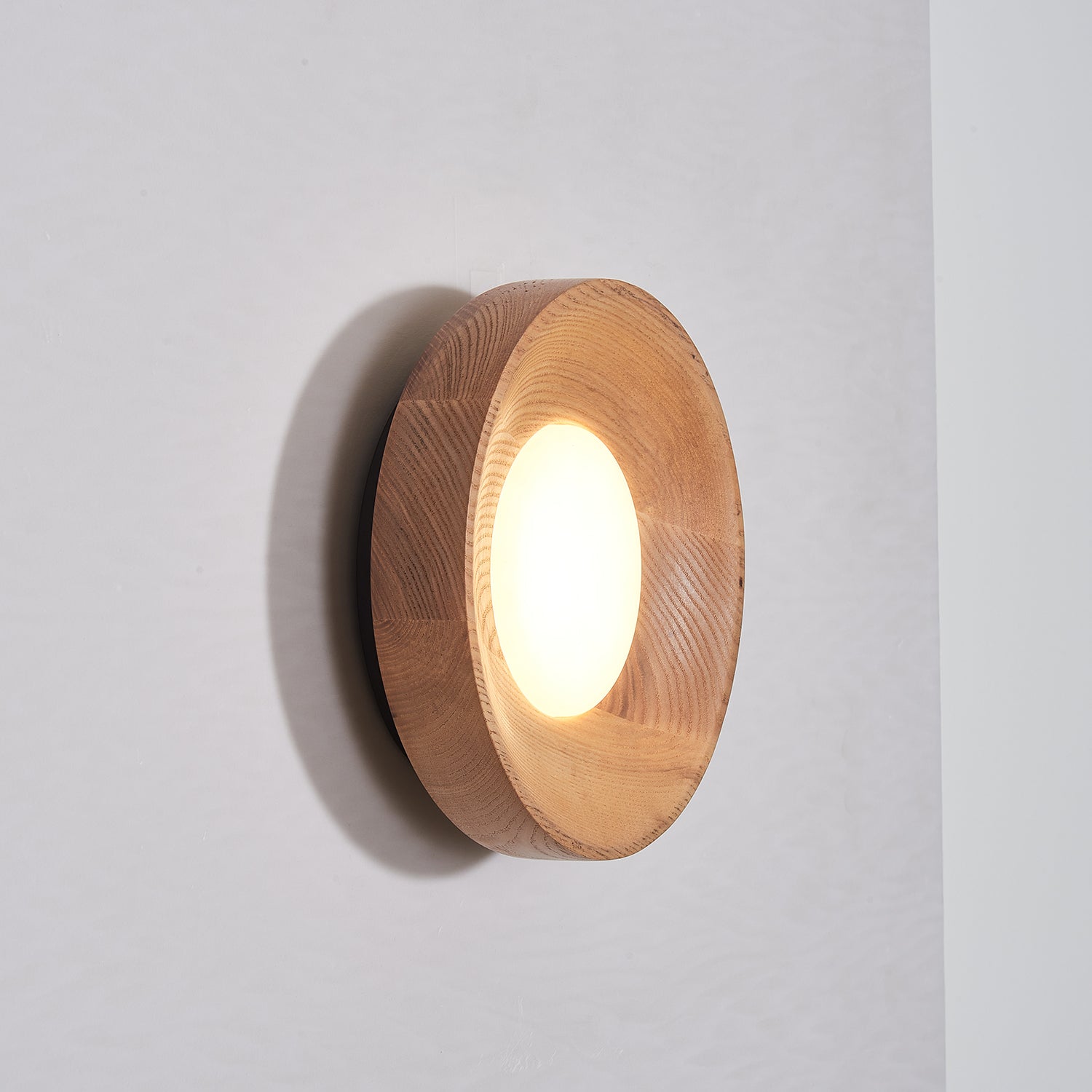 Lustra Wall Lamp Walnut Wood Acrylic-Neutral Decor