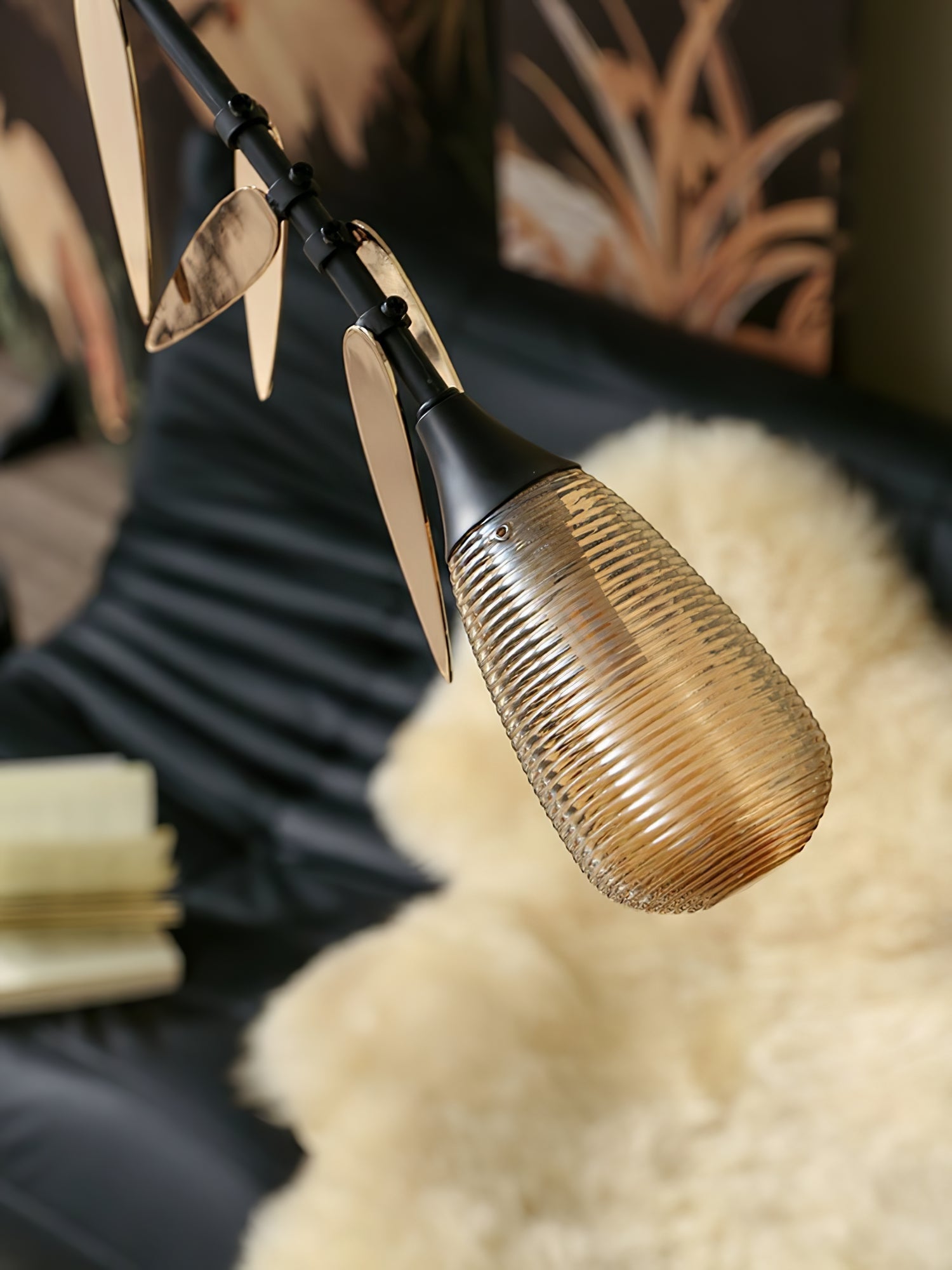FloraCurv Glass Artisan Pendant Light-Neutral Decor