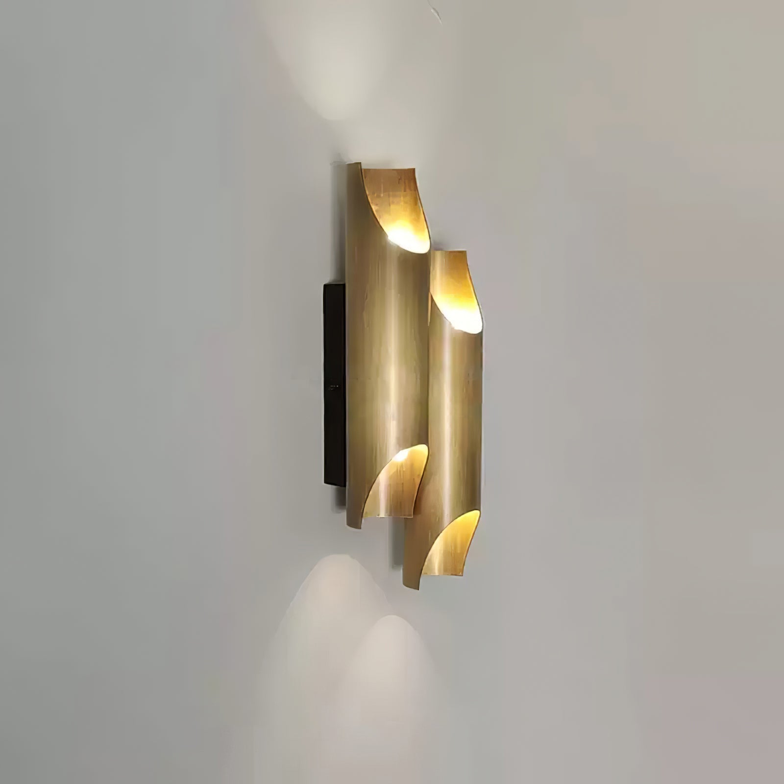 Zodoran Traditional Brass Wall Lamp-Neutral Decor