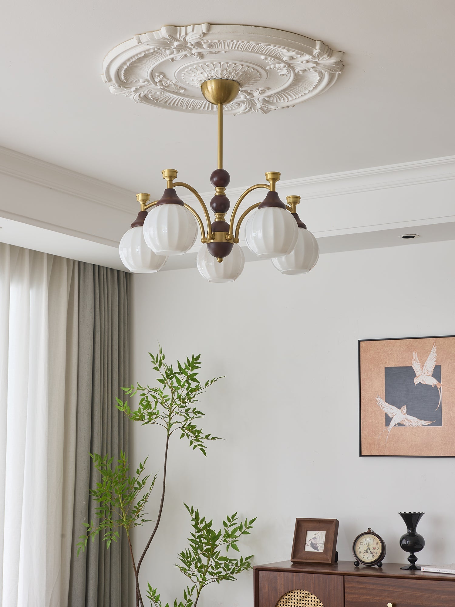 Illoros Traditional Elegance Wood Chandelier-Neutral Decor