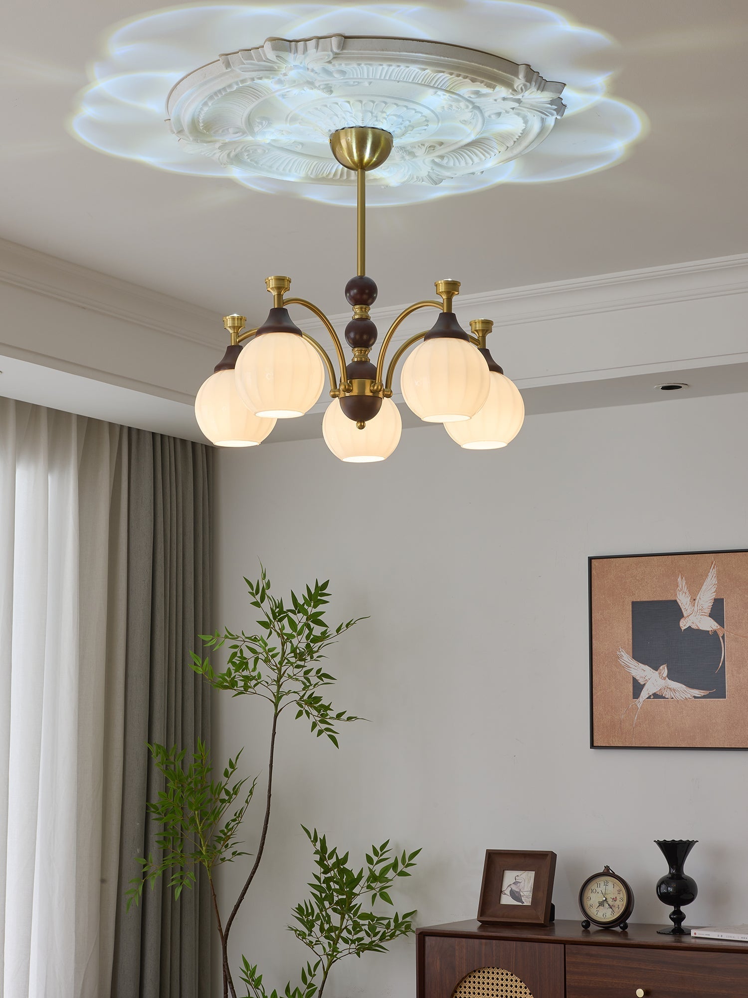 Illoros Traditional Elegance Wood Chandelier-Neutral Decor