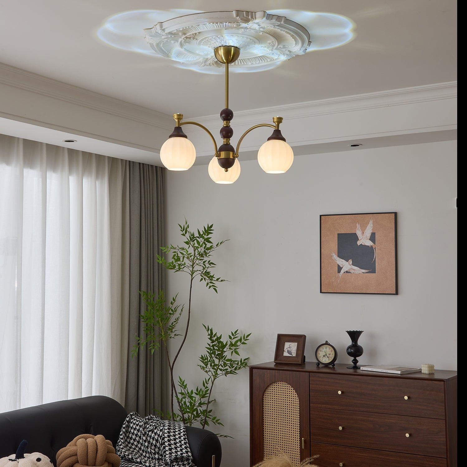 Illoros Traditional Elegance Wood Chandelier-Neutral Decor