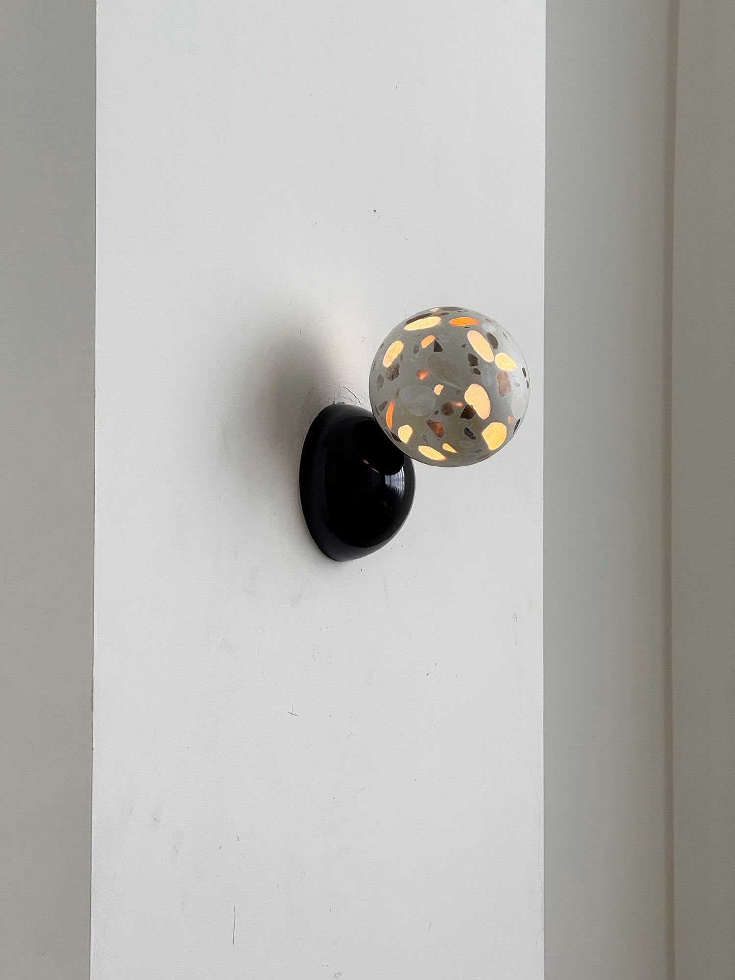 Aurelia Wall Lamp