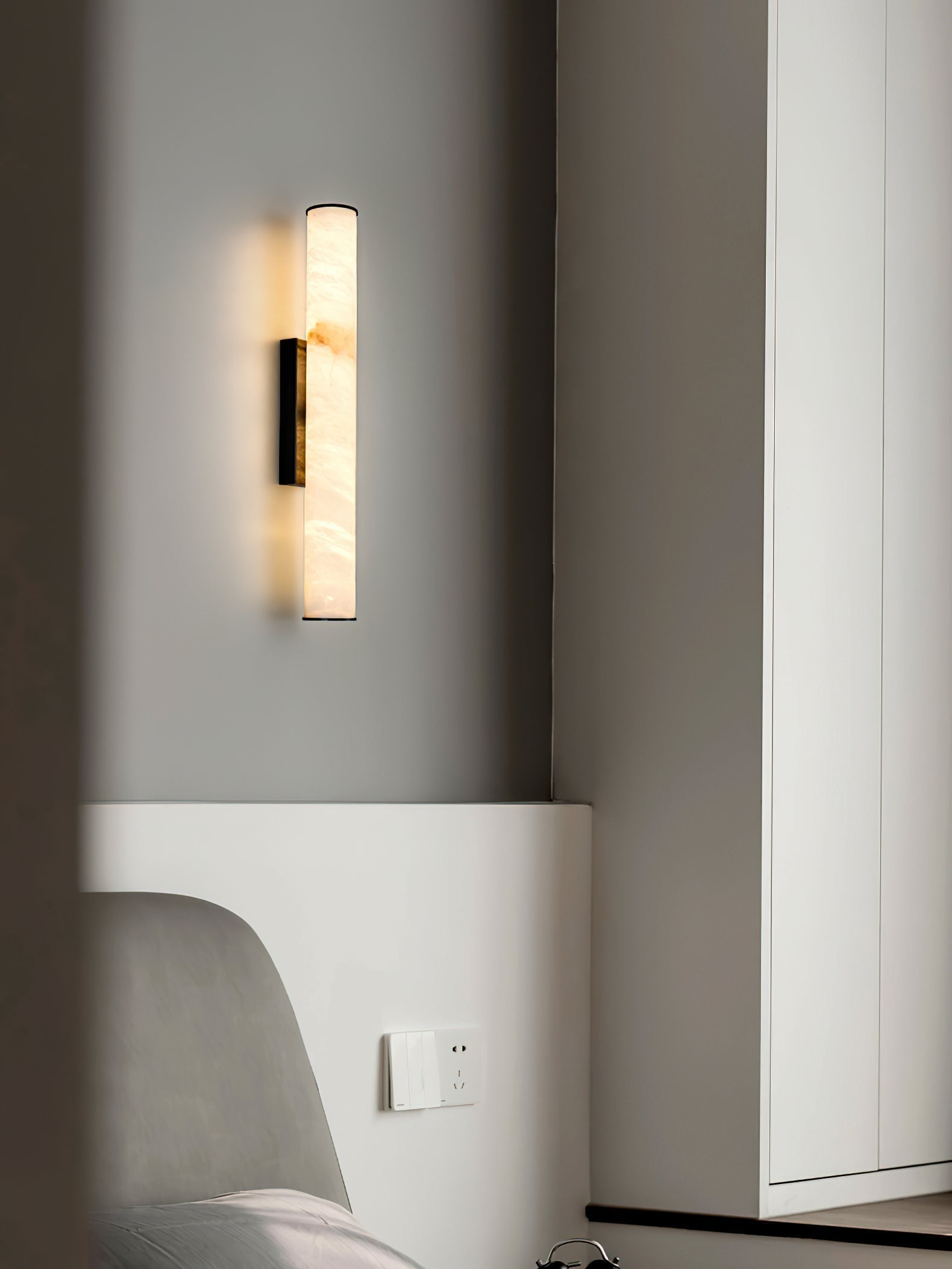 Solenne Wall Lamp