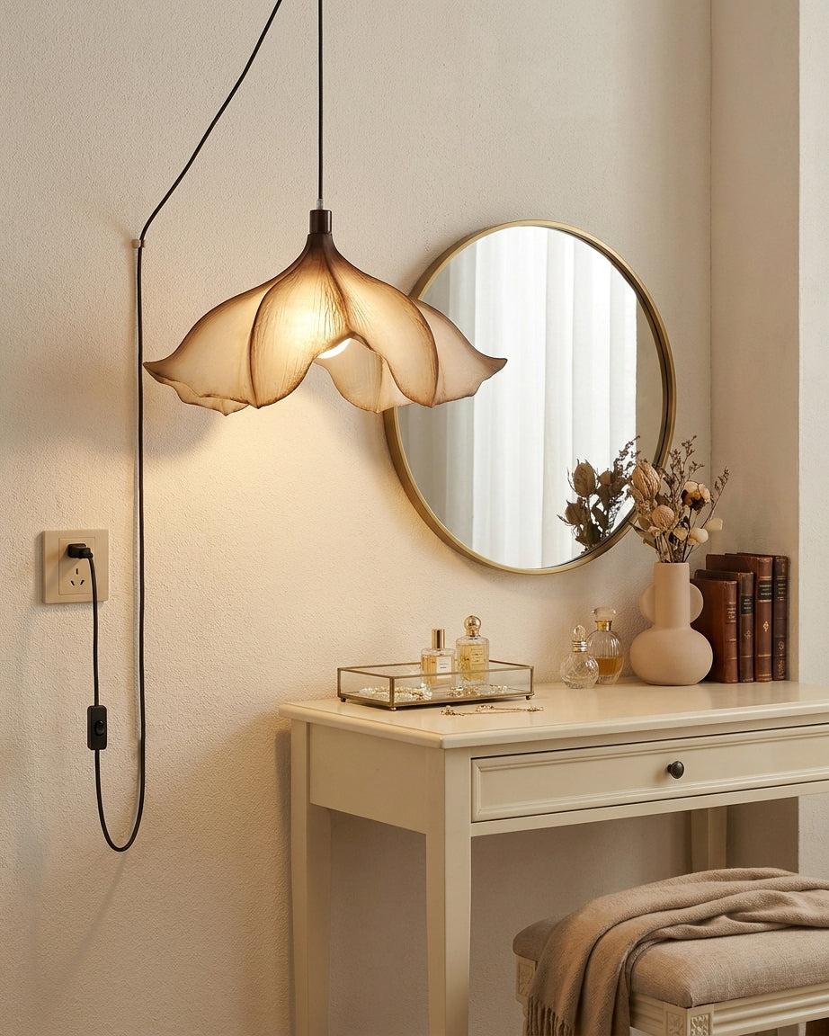 Siren Plug In Pendant Light