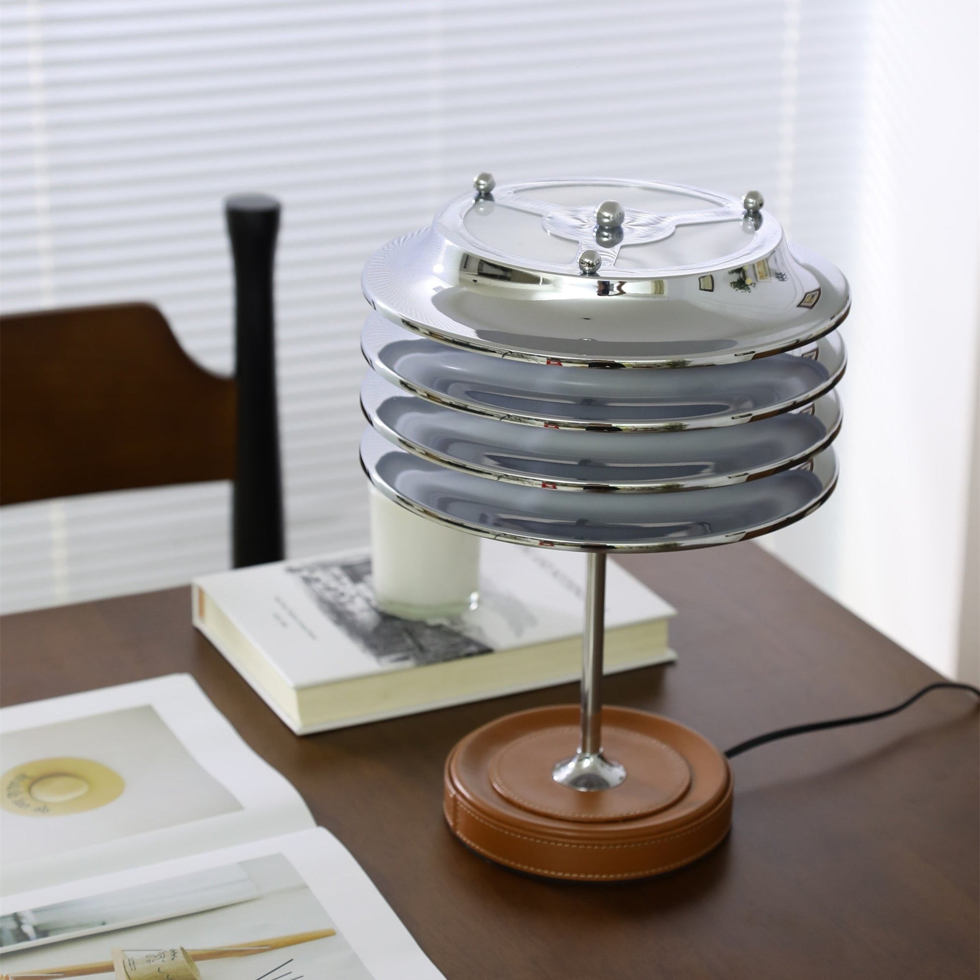 Kaelux Table Lamp-Neutral Decor