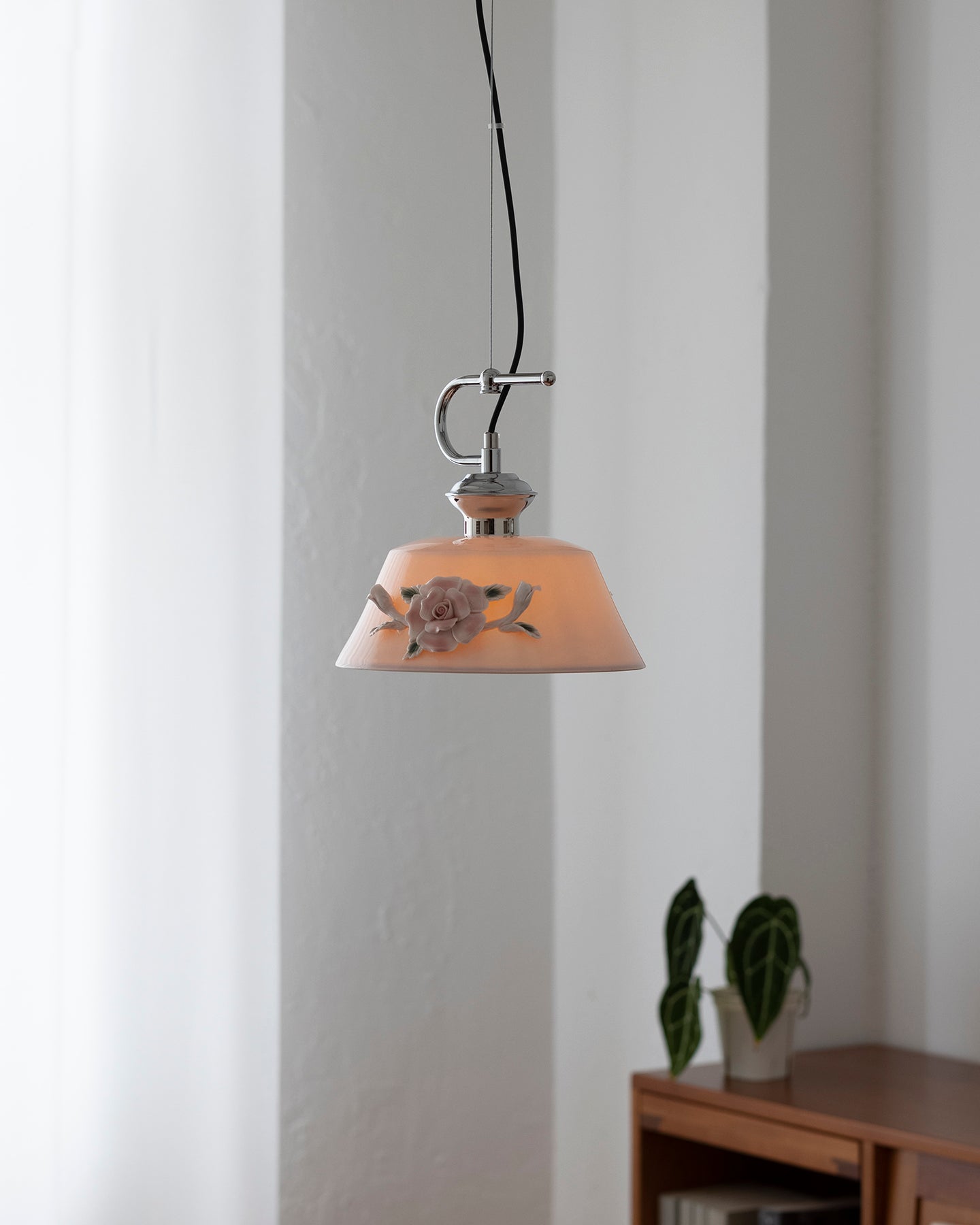 Rosvah Pendant Light