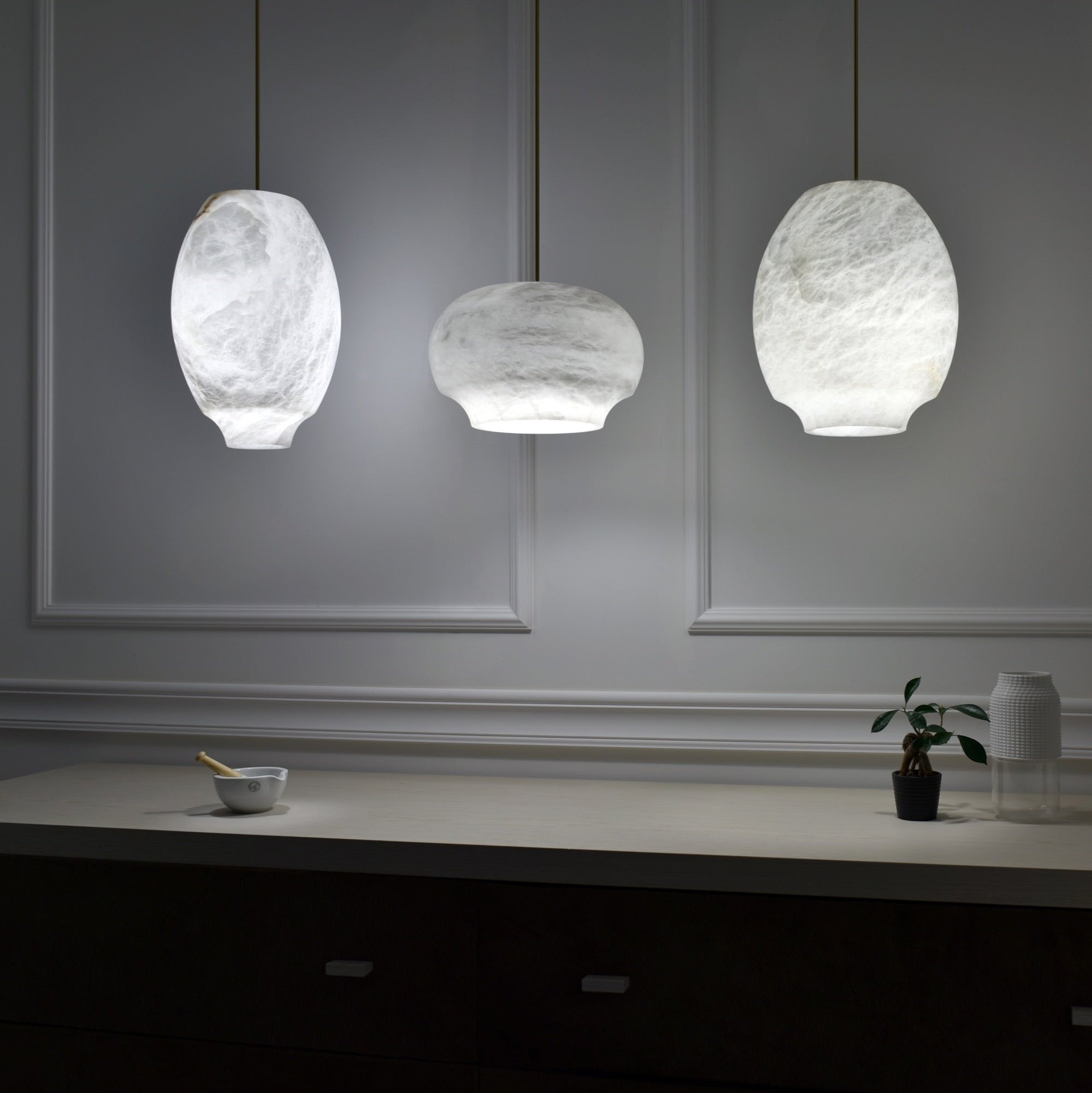 Thalia Minimalist Alabaster Pendant Light-Neutral Decor