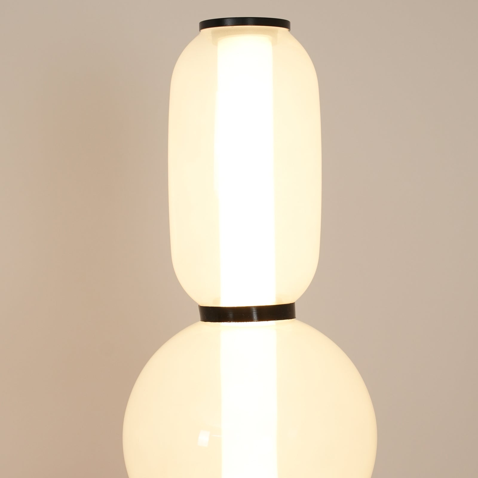 Elara Floor Lamp