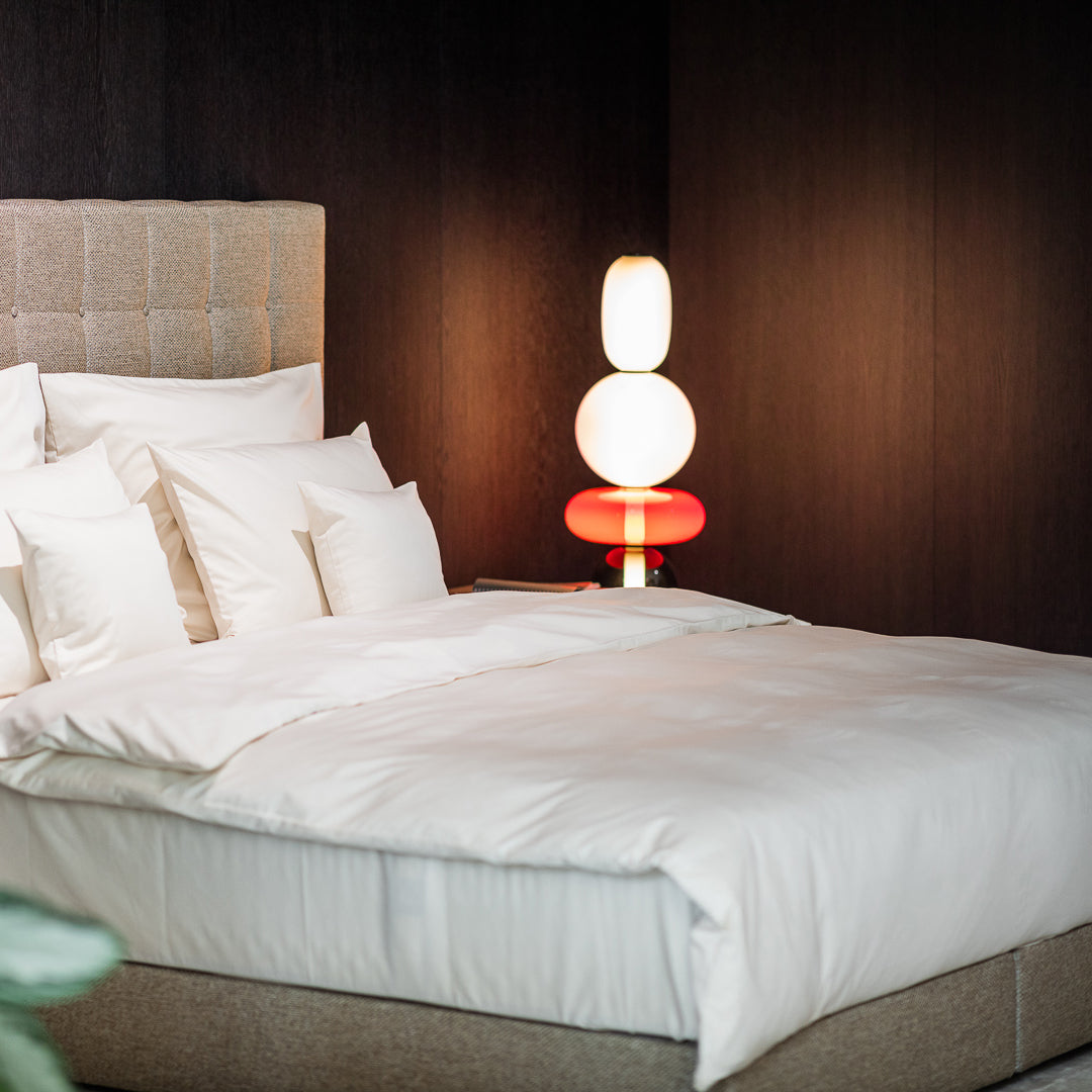 Elara Floor Lamp