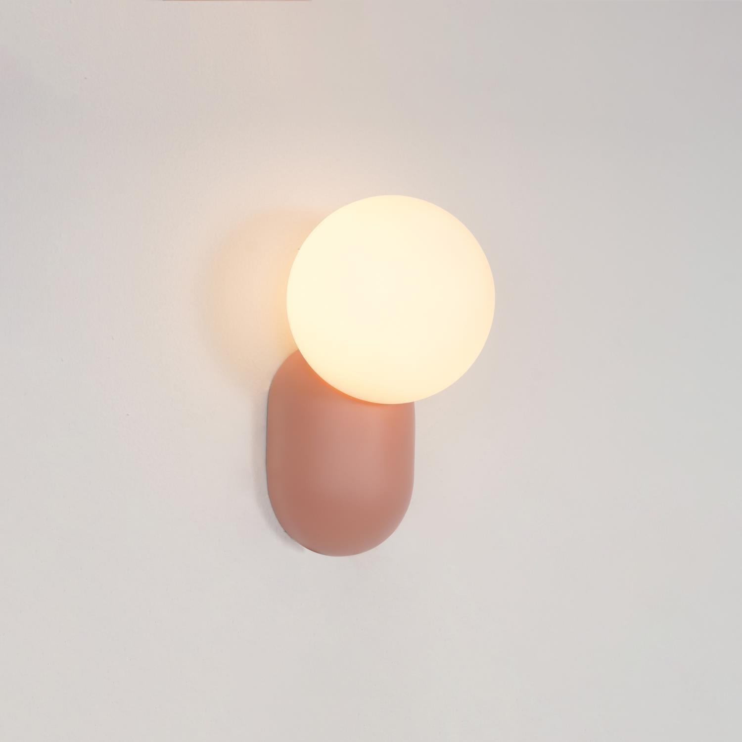 Nelo Minimalist Globe Wall Sconce-Neutral Decor