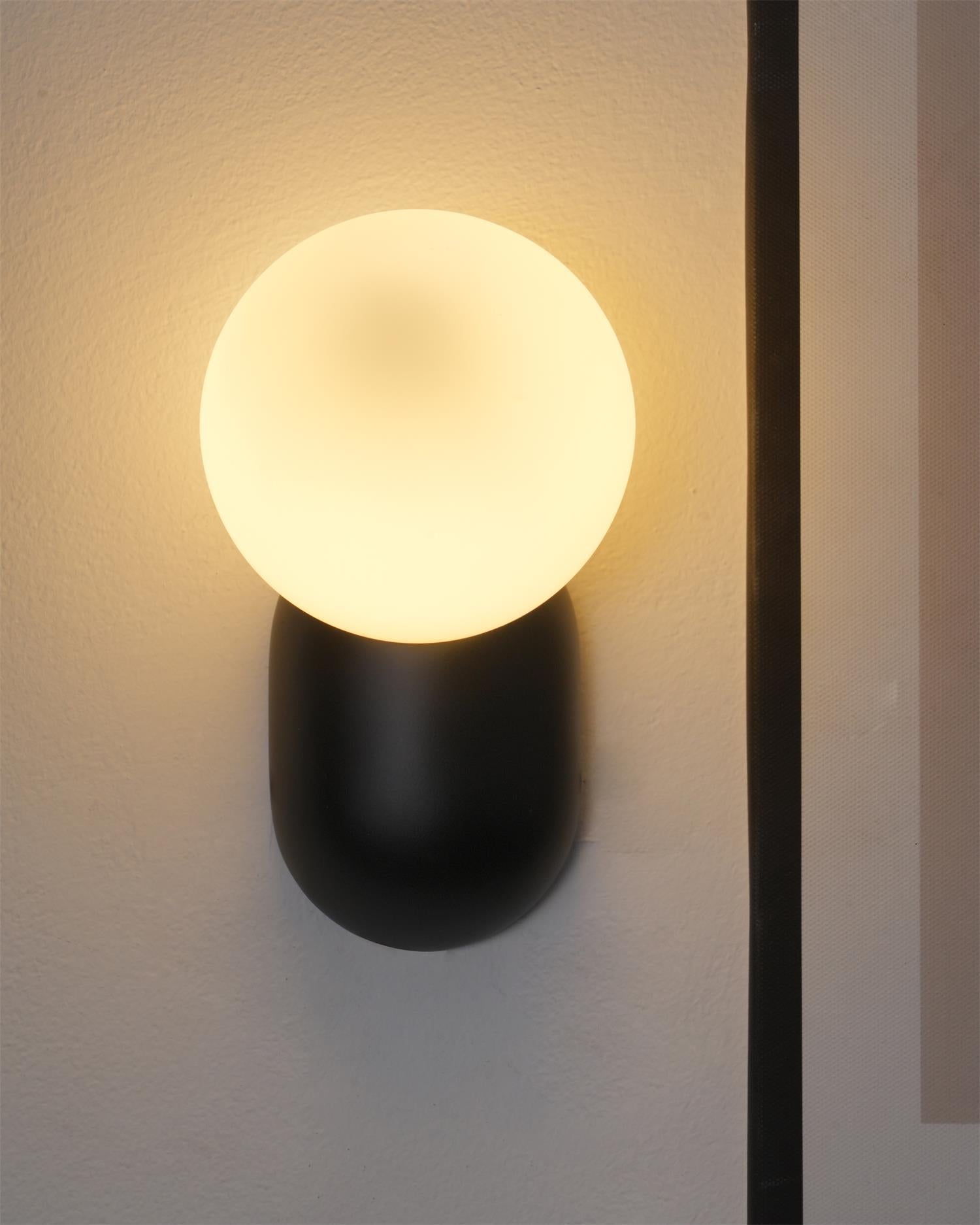 Nelo Minimalist Globe Wall Sconce-Neutral Decor