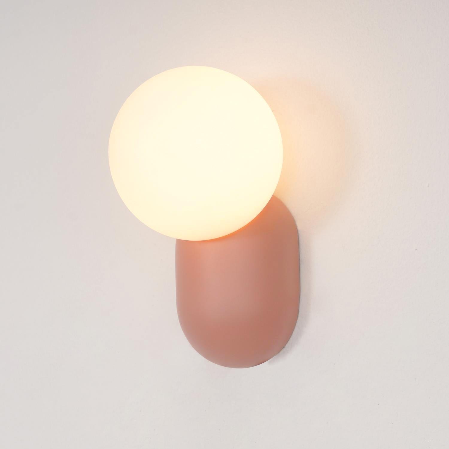 Nelo Minimalist Globe Wall Sconce-Neutral Decor