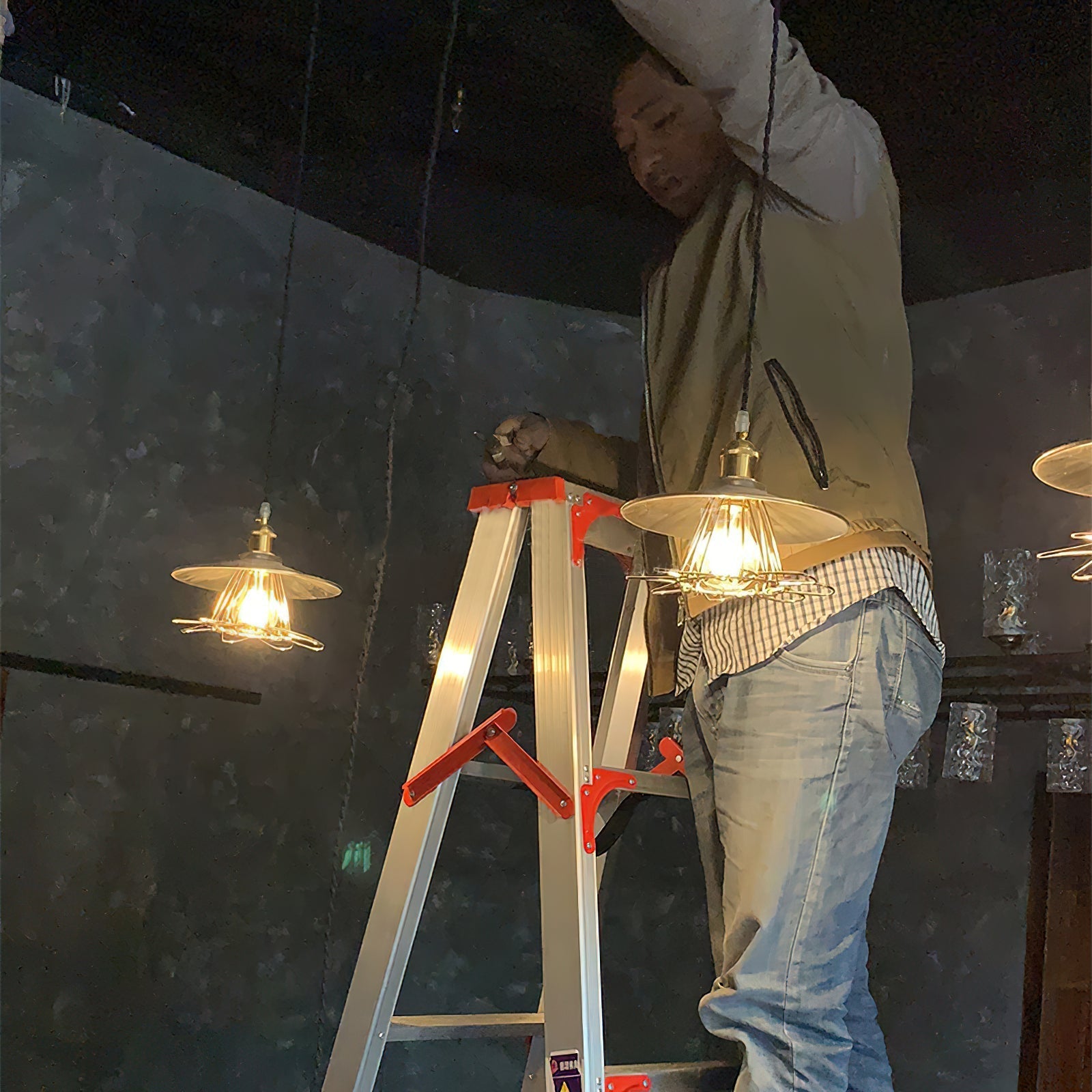 Atlas Pendant Light
