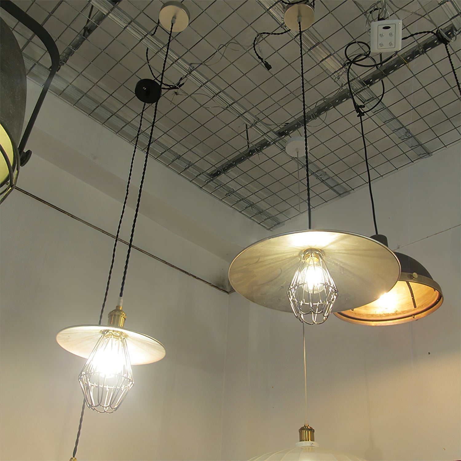 Atlas Pendant Light