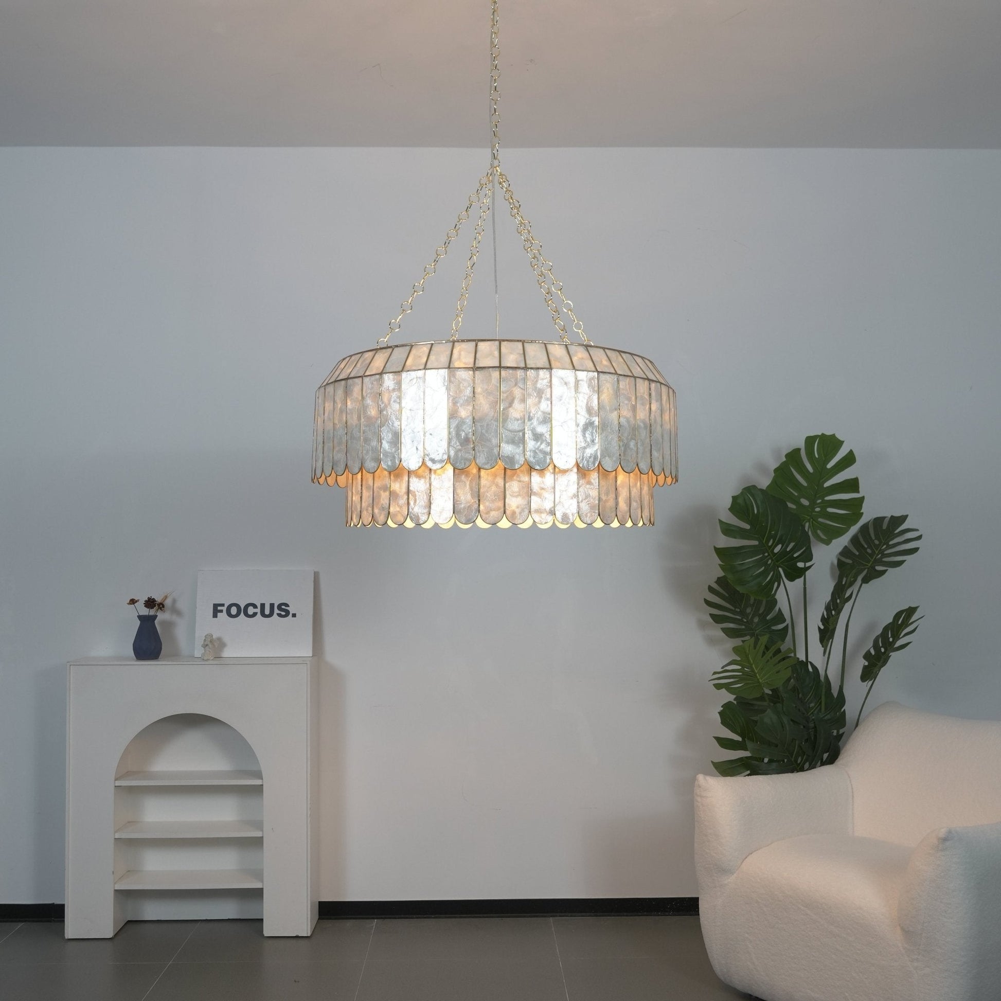 Holz Gold Shell Metal Aurelia Chandelier-Neutral Decor