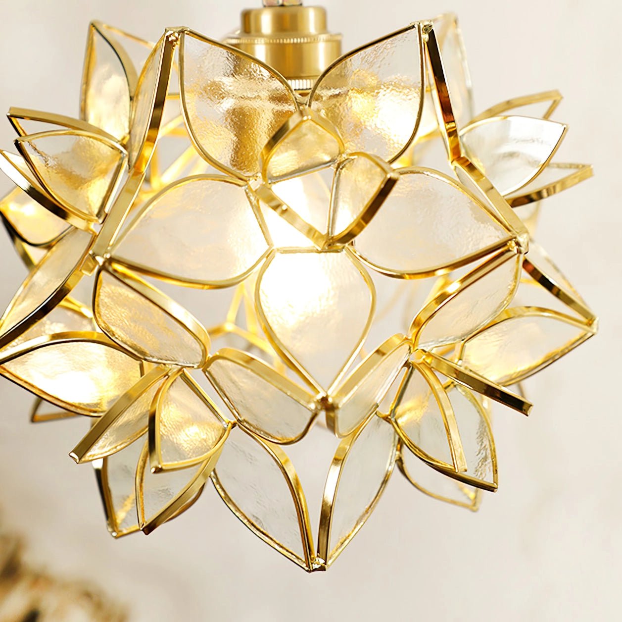 Amara Luxury Glass Pendant Light-Neutral Decor