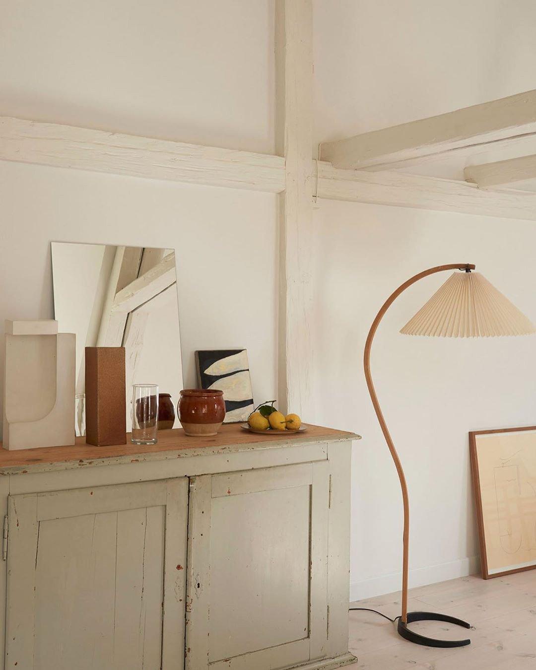 Viaro Wood Floor Lamp-Neutral Decor